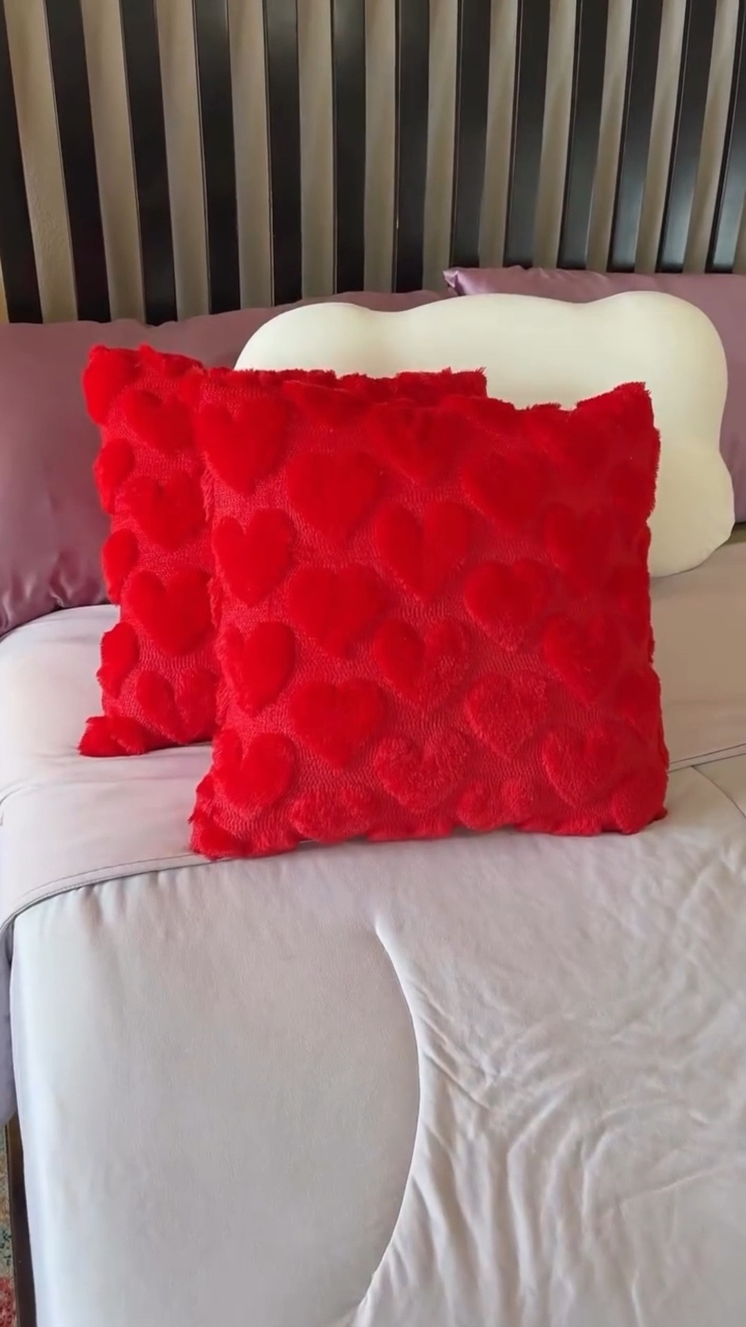 
Give me all the cute Valentine’s day decor #valentinesdaydecor
#valentinesdecor #throwpillowcovers #ValentinesDay #tiktokshopcreatorpicks

#LTKHome #LTKSeasonal
