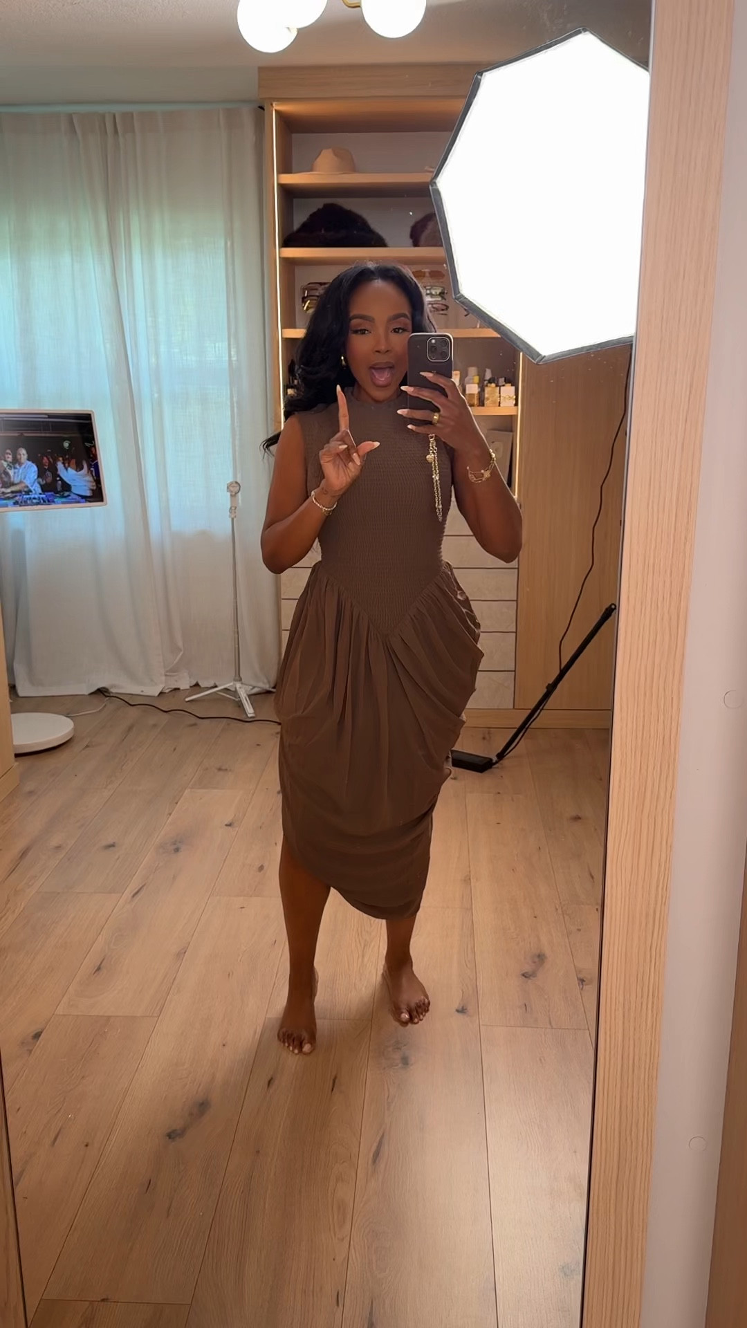 Scroll to shop this chocolate brown dress moment 🤎

This draped midi hugs in all the right places and gives that effortless, put-together look—perfect for date nights, dinners, or an elevated everyday vibe.

📏 Measurements: 5’4”, 140 lbs, 34D bust, 27” waist, 40” hips

Follow me on Instagram and YouTube @kirasfashionfinds

#LTKgrwm #LTKvlog