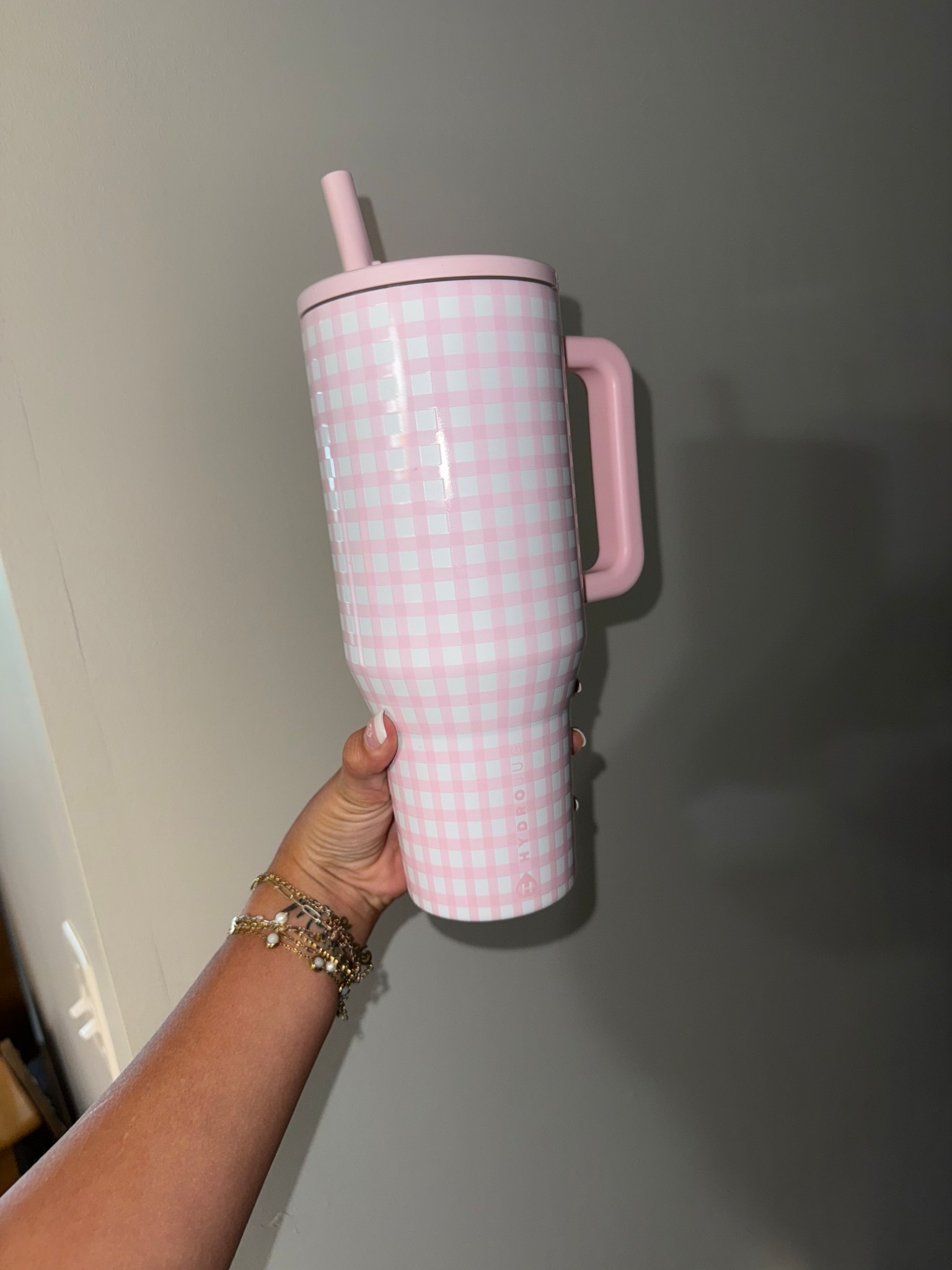IM OBSESSED W THIS NEW CUP💗

#LTKHome #LTKActive #LTKSeasonal