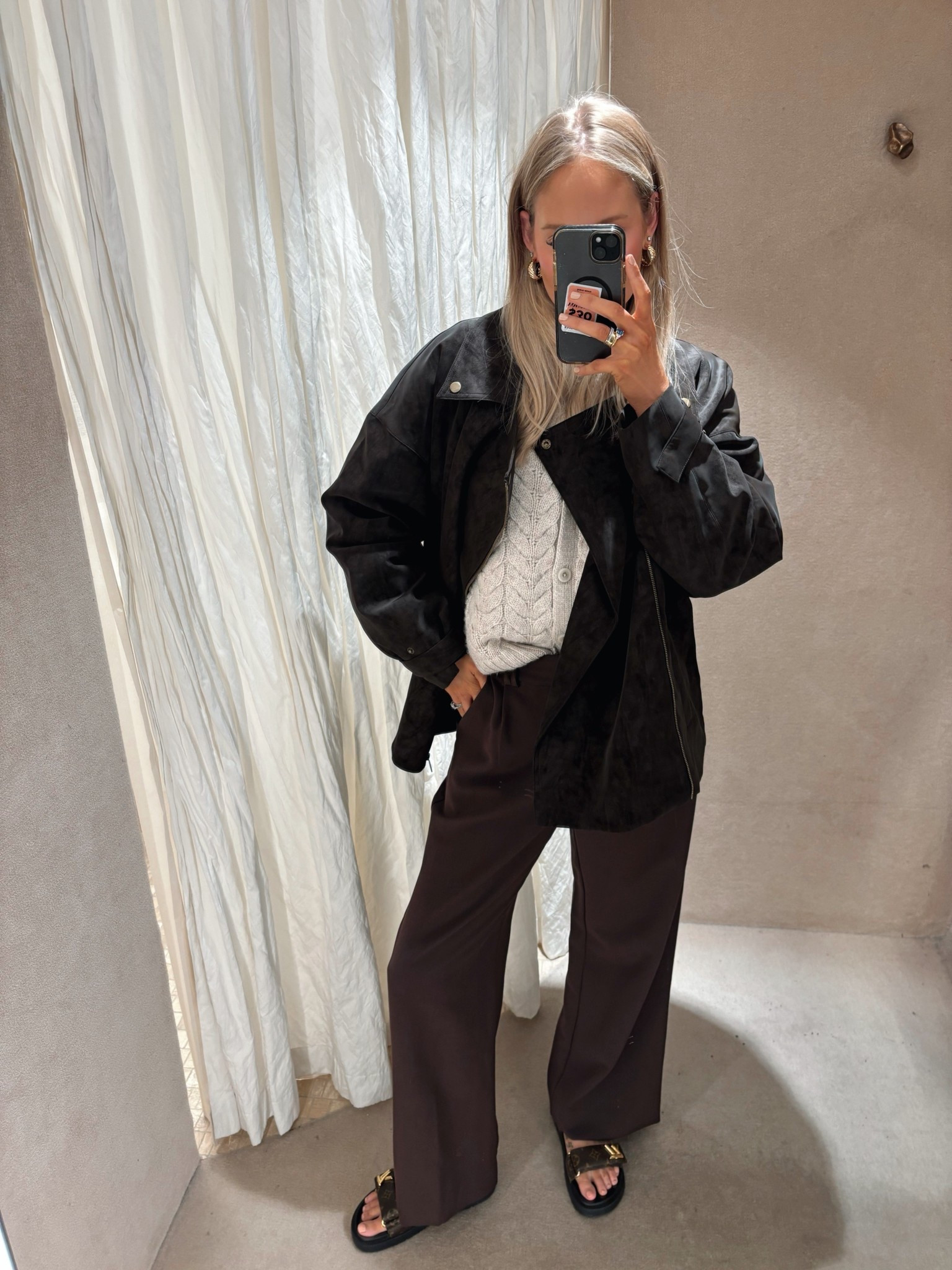 Perfect time to grab this faux suede bomber and pants while they’re 20% off!
Sizing notes: The bomber runs big - I’m wearing a size 10 here. The pants run small, so I sized up to a 12. Xx 

#LTKsale #LTKworkwear #LTKaustralia