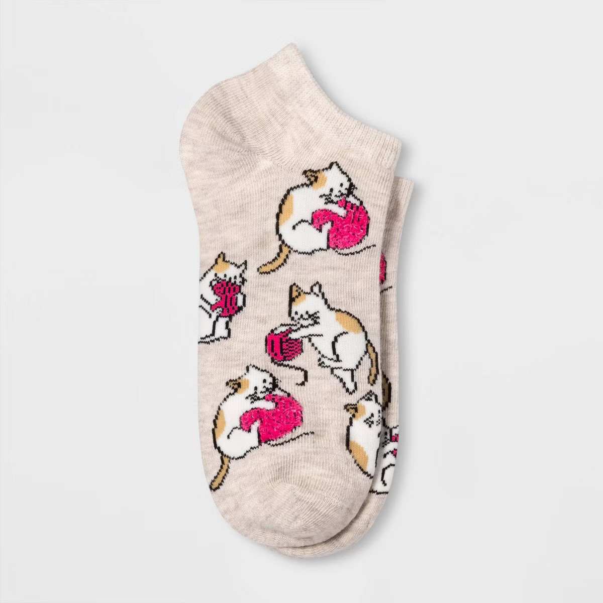 Women's Fuzzy Cats and Yarn Low Cut Socks - Oatmeal 4-10: Lightweight Knit, Tagless Design | Target