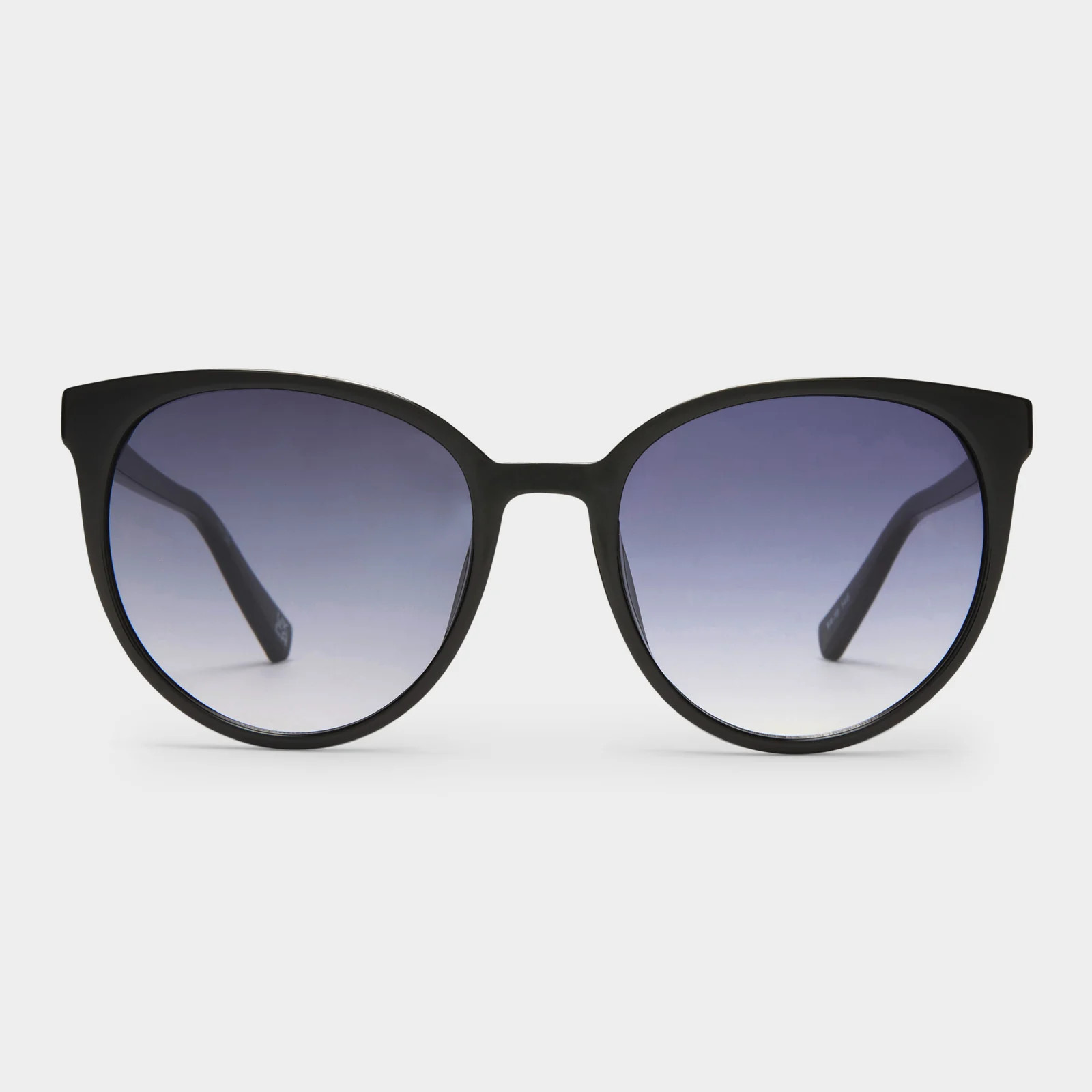 ARMADA | BLACK SMOKE GRAD
              



Rated 4.9 out of 5







19 Reviews
Based on 19 revi... | Le Specs (US)