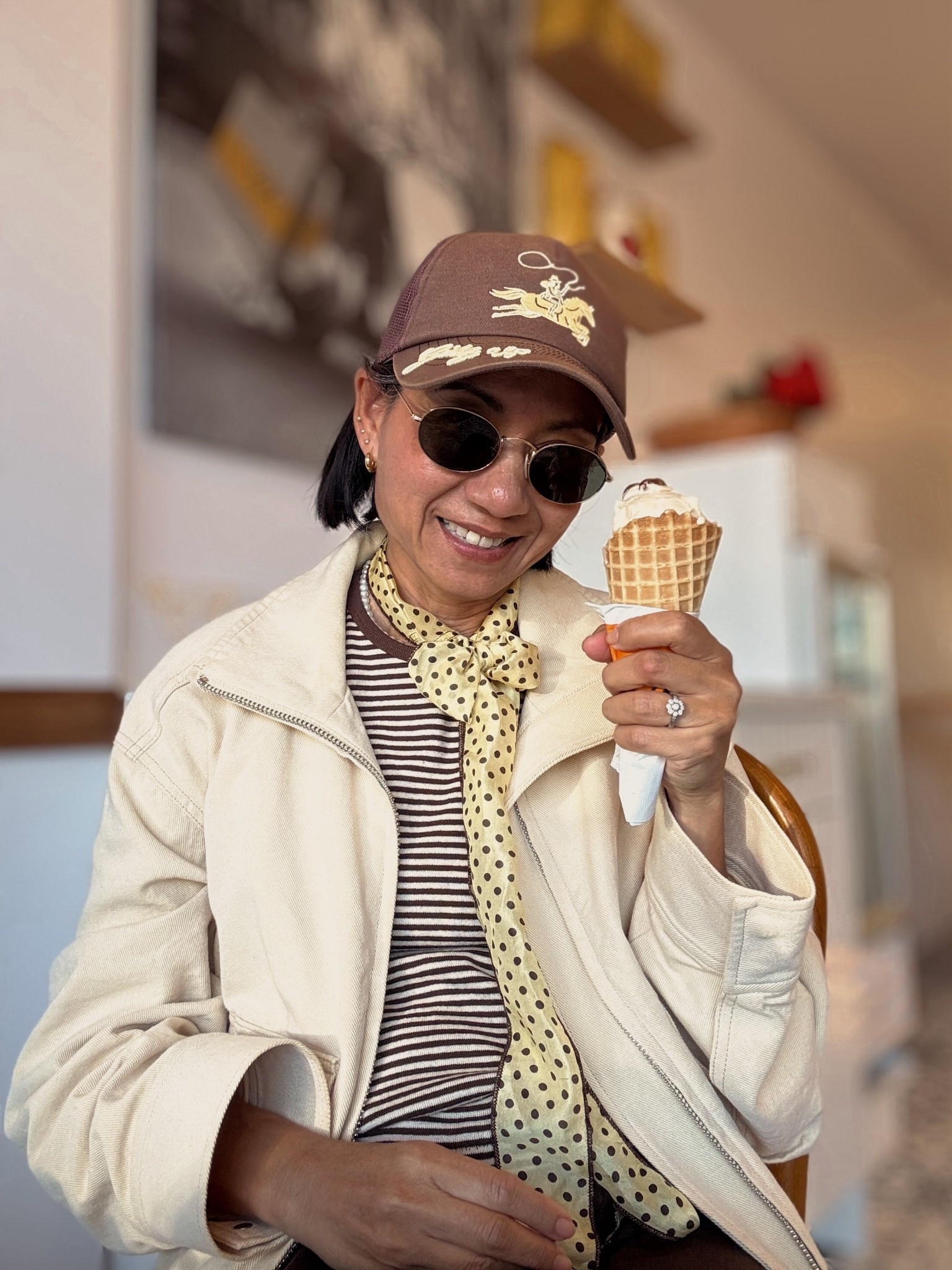 I love these accessories hat and scarf from @freepeople
I’m 5’2” and weigh 98 lbs. My go-to sizes are XS, 00, or 24 for clothes, and I usually rock a 5.5 to 6 in shoes.