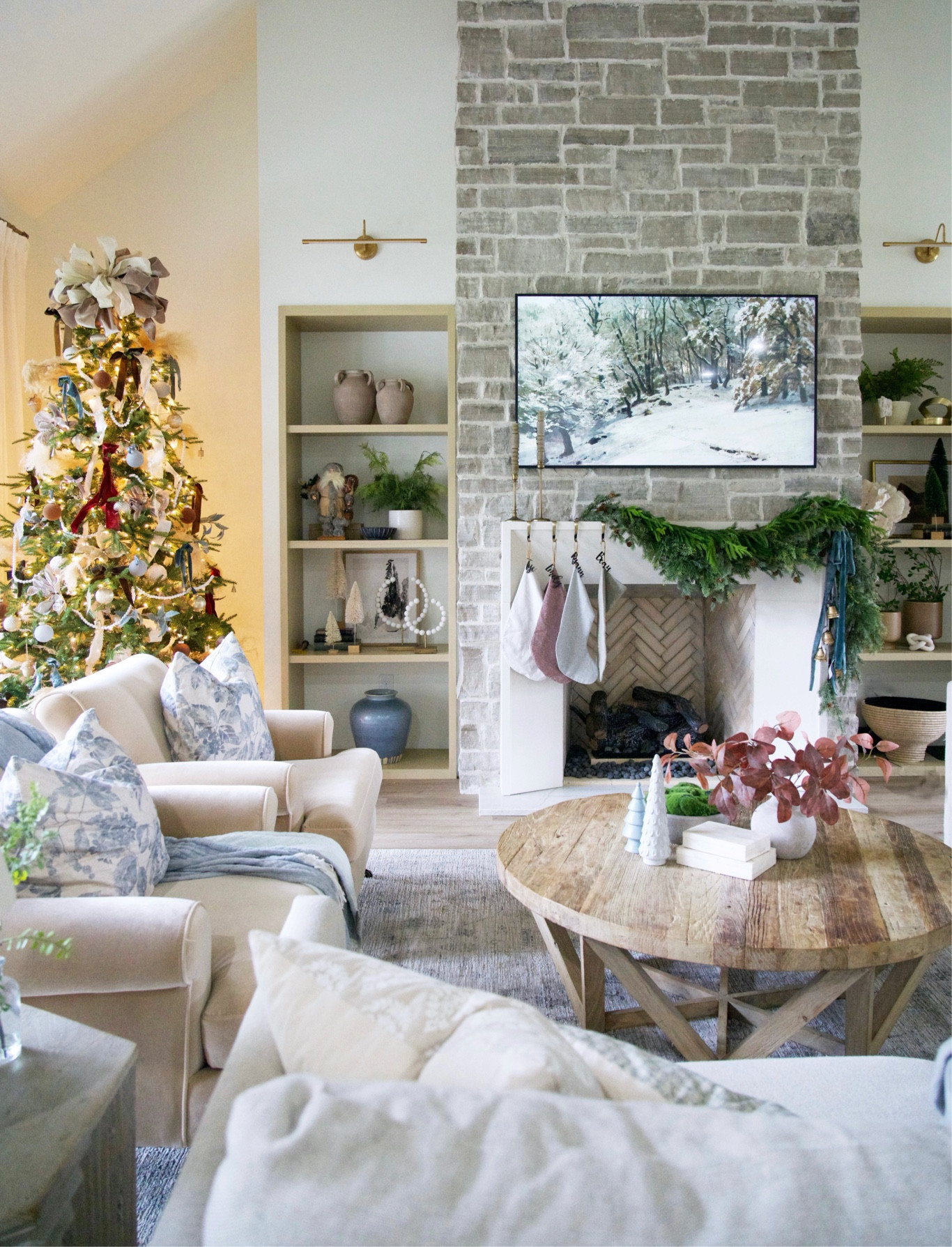 Christmas decor 

#LTKHoliday