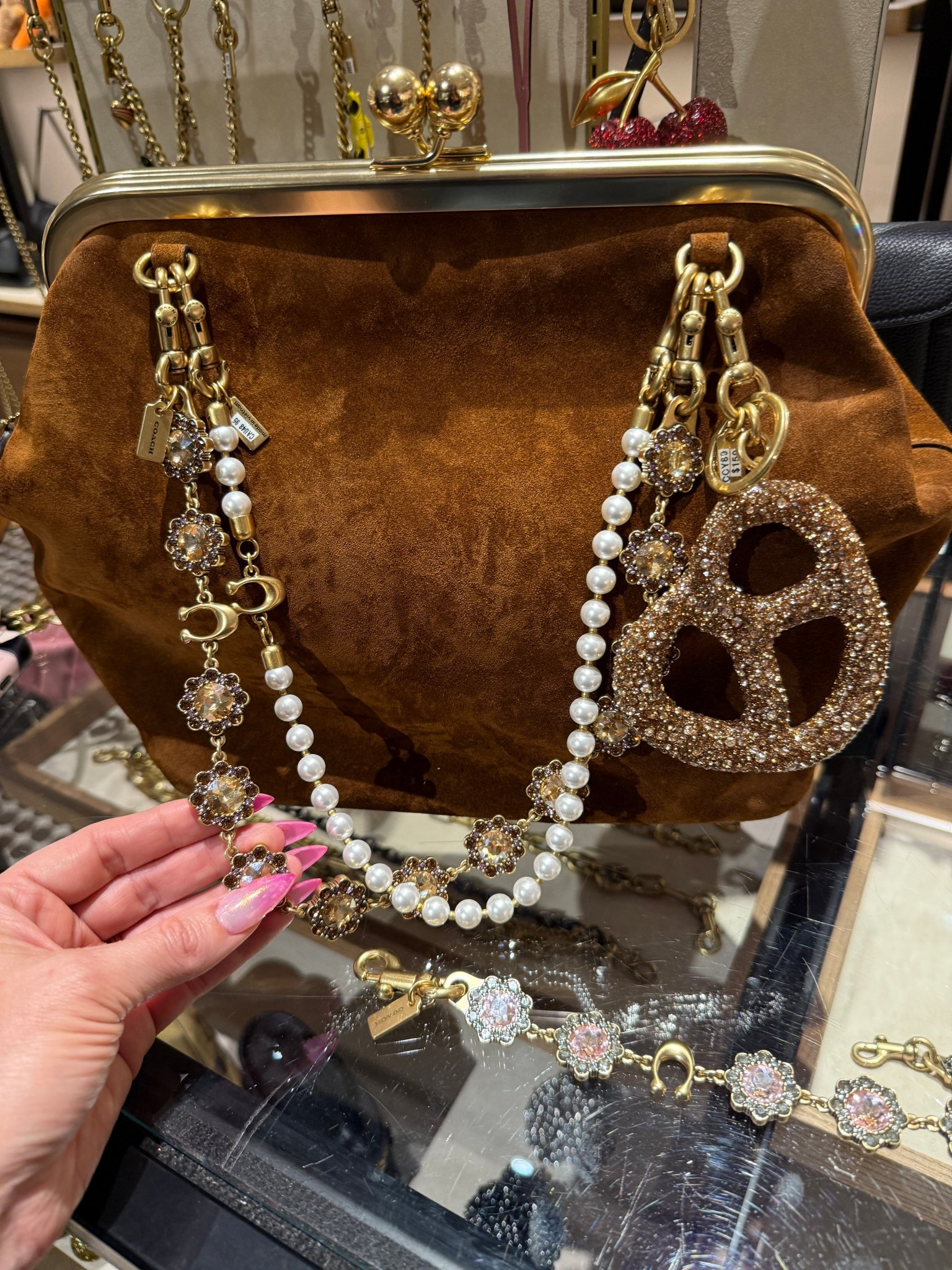 COACH Kisslock 27 bag is back! 

The perfect tote and oversized clutch of my dreams! It’s an immediate yes! I snagged the suede option but it’s also available in leather!



#luxurybag #clutch #coach #spring 

#LTKmomlife #LTKSaleAlert #LTKdayinmylife