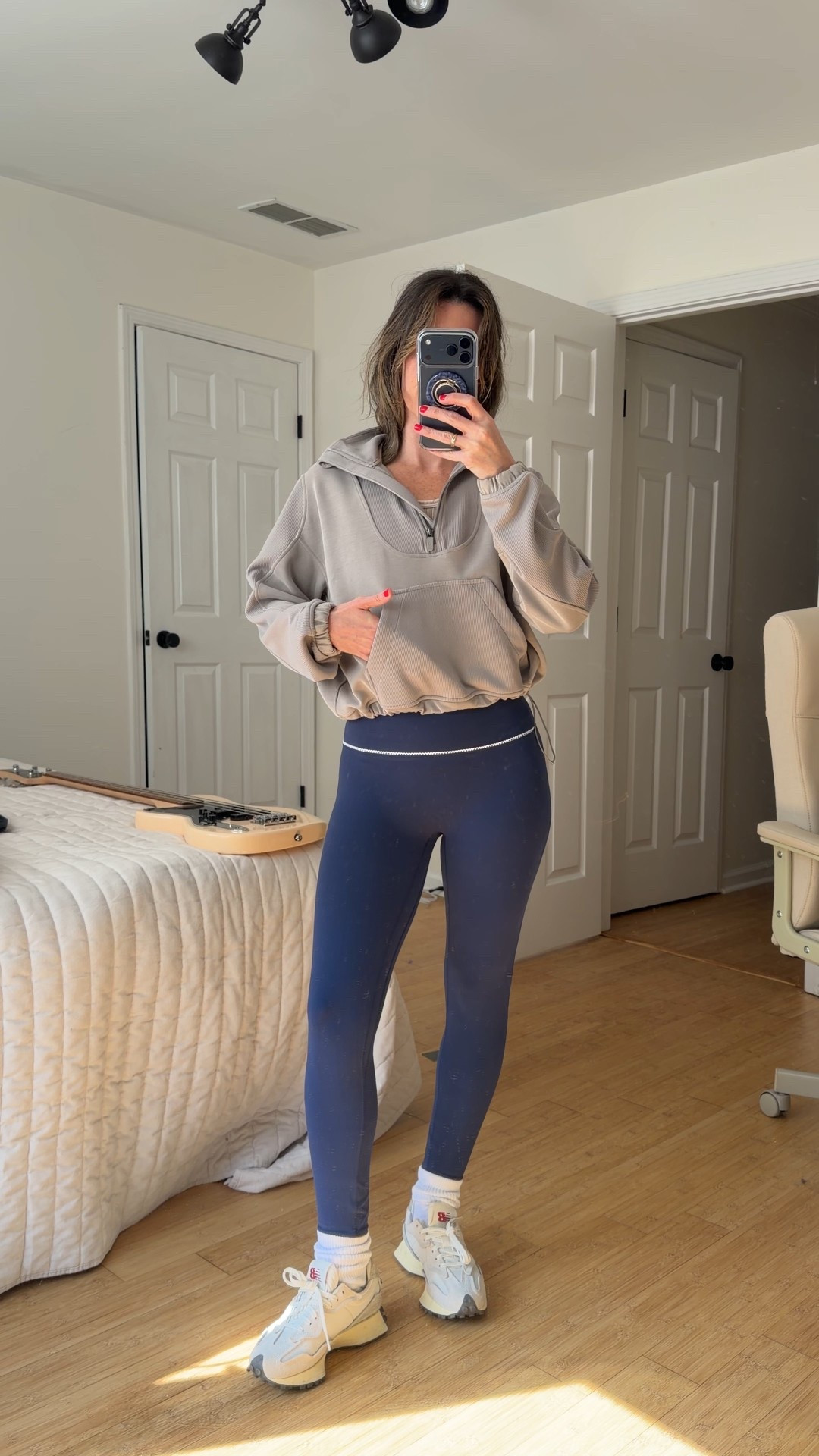 Lululemon brushed softstreme half zip 
Abercrombie YPB leggings 

#ypbactivewear #lululemon #abercrombie #activewearfit  


#LTKmomlife #LTKPetite #LTKootd