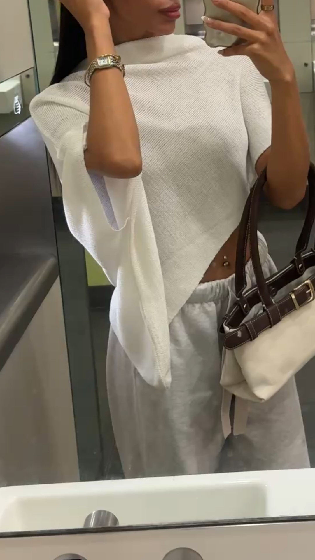 Perfect airport fit 

#LTKuk #LTKautumn