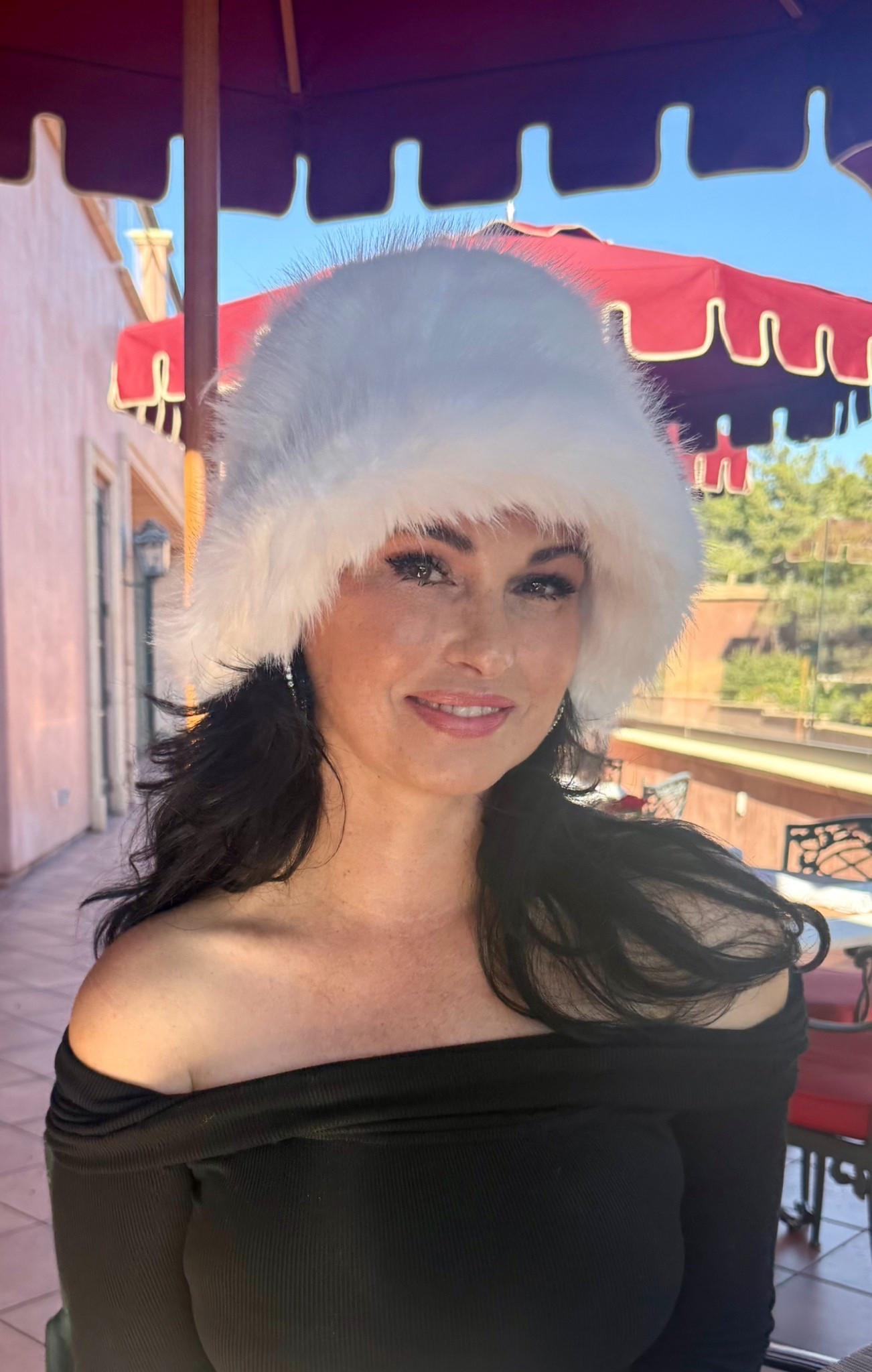 Don a cozy winter hat perfect for chilly days and frosty adventures! ❤️

#hat #fauxfurhat #fakefurhat #jeans #buckethat




#LTKSeasonal #LTKHoliday #LTKGiftGuide