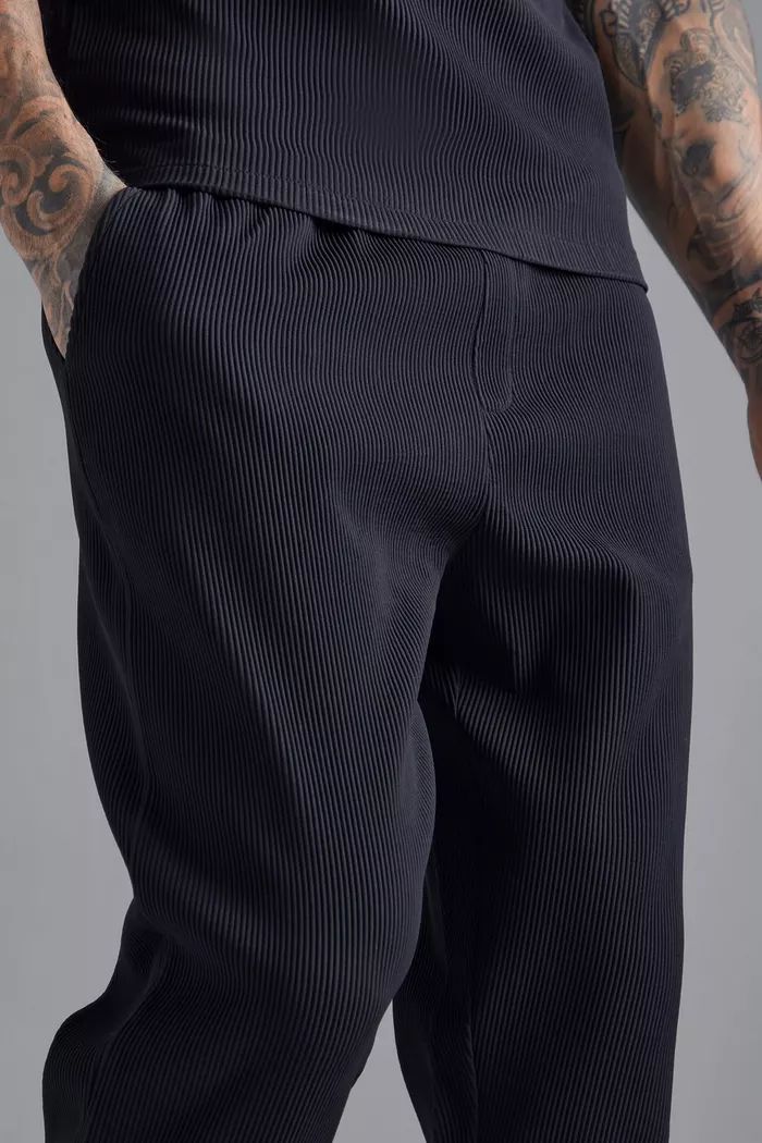 Slim Fit Pleated Trousers | boohoo (US & Canada)