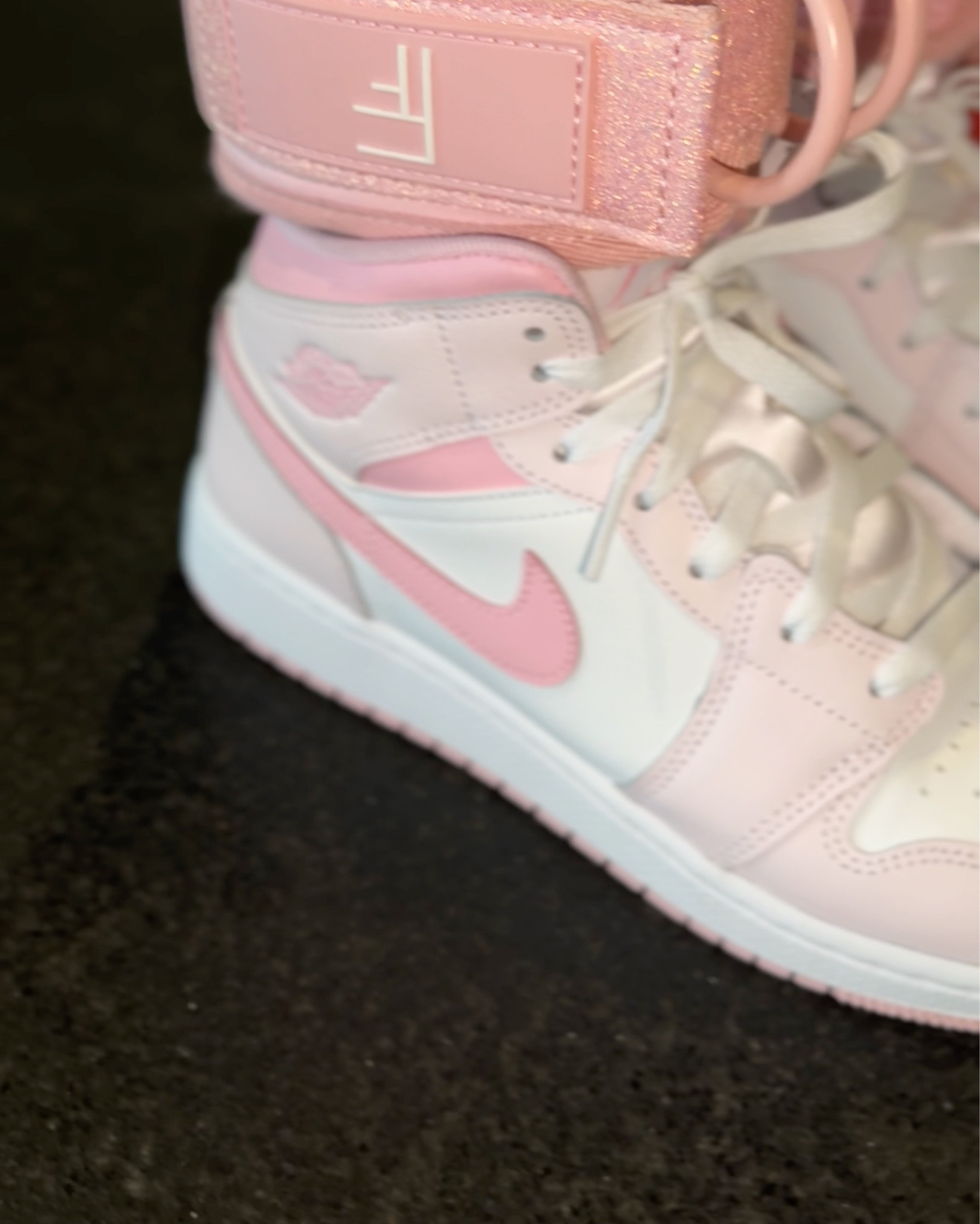 Air Jordan 1 mids 💓👀🤌🏽