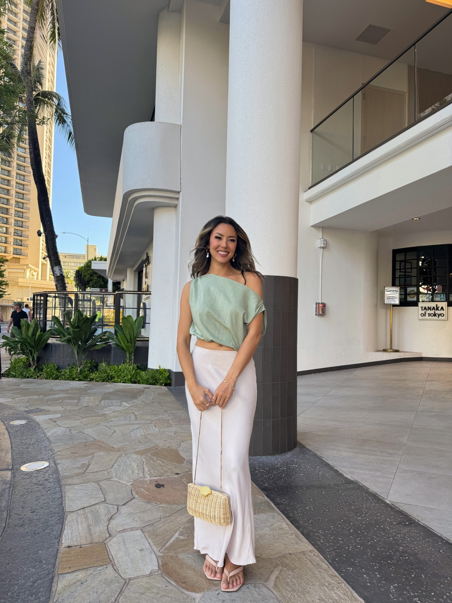 Classy outfit —- both my top and skirt are so versatile! XS in the top

#LTKootd