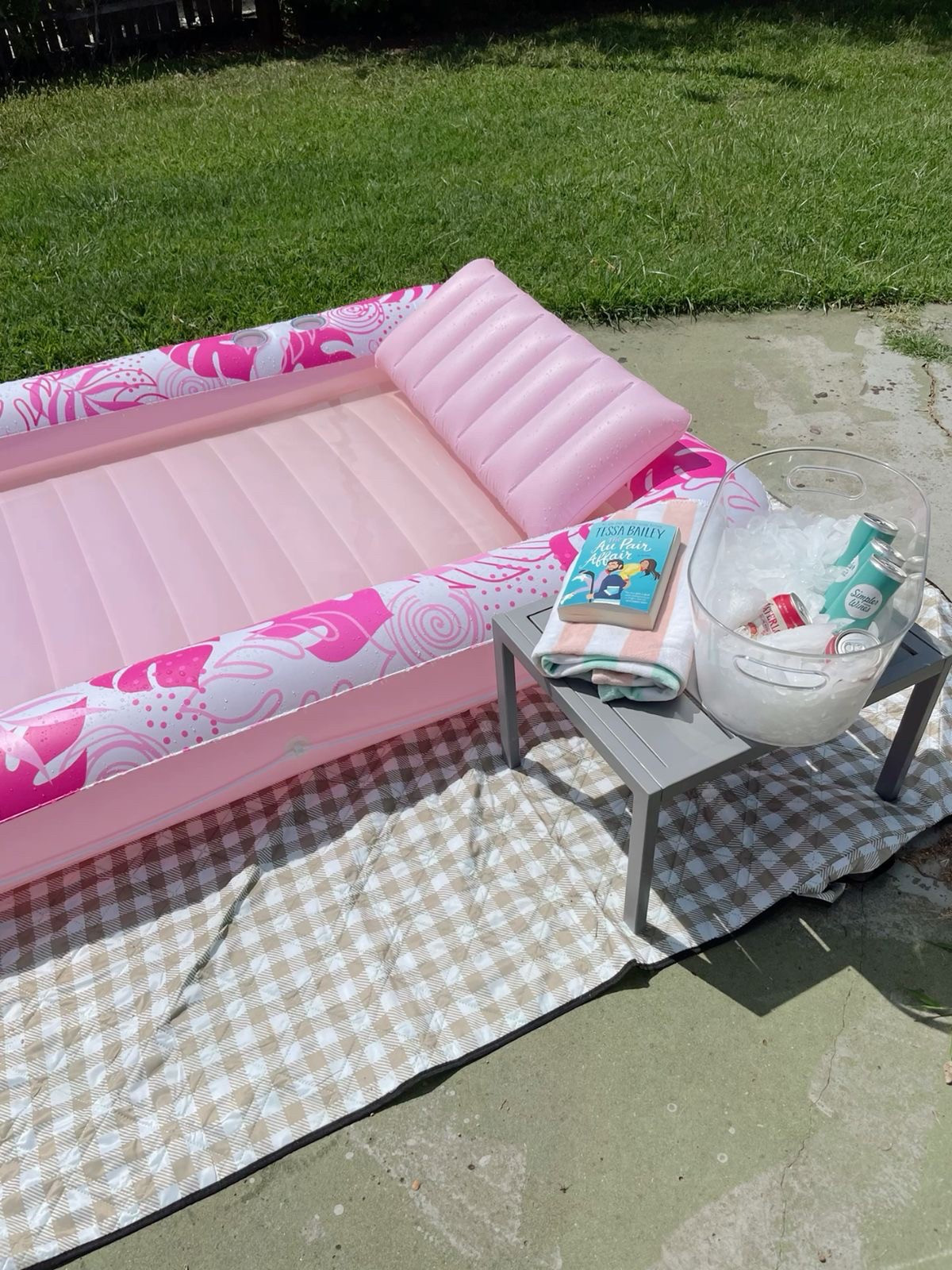 Inflatable Tanning Pool linked! 
Lounger Float - Jasonwell 4 in 1 Sun Tan Tub Sunbathing Pool Lounge Raft Floatie Toys Water Filled Tanning Bed Mat Pad for Adult Blow Up Kiddie Pool L

#LTKgiftguide #LTKfamily #LTKsummer