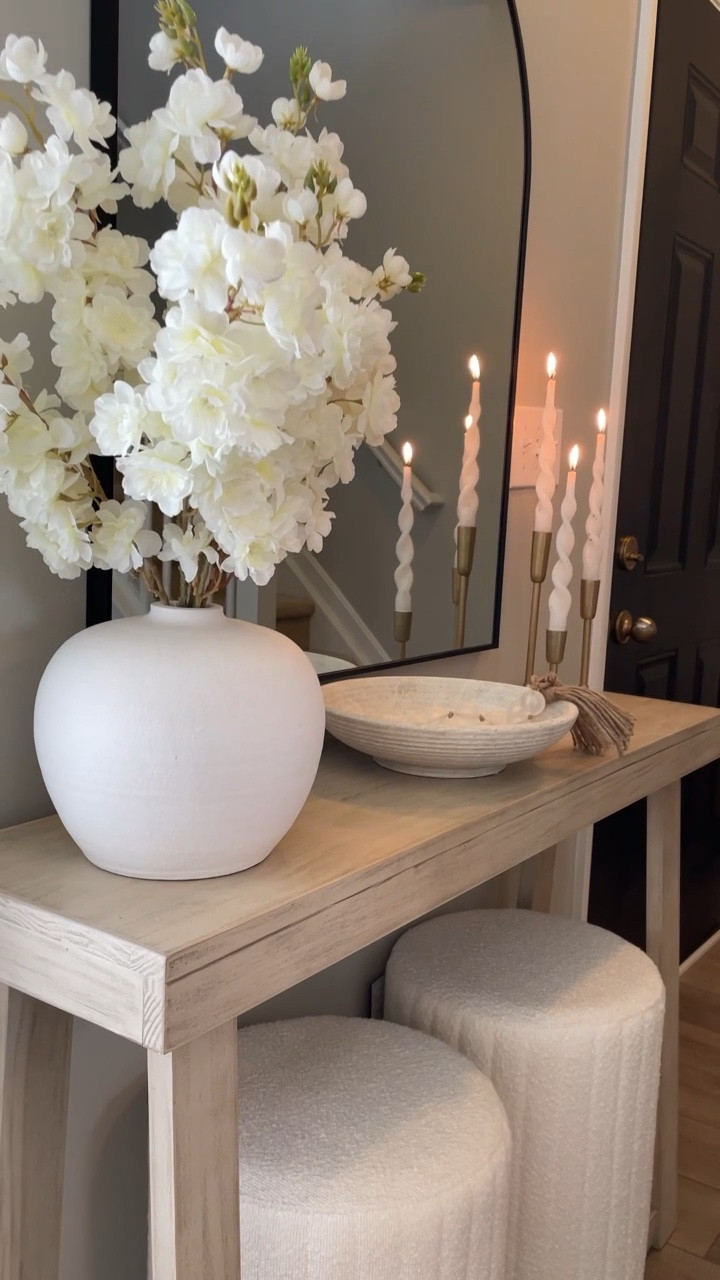 My Entryway Decor

#LTKStyleTip #LTKVideo #LTKHome