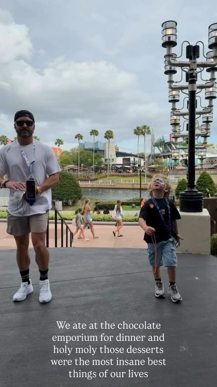 We ate at the chocolate emporium for dinner and holy moly those desserts were the most insane best things of our lives