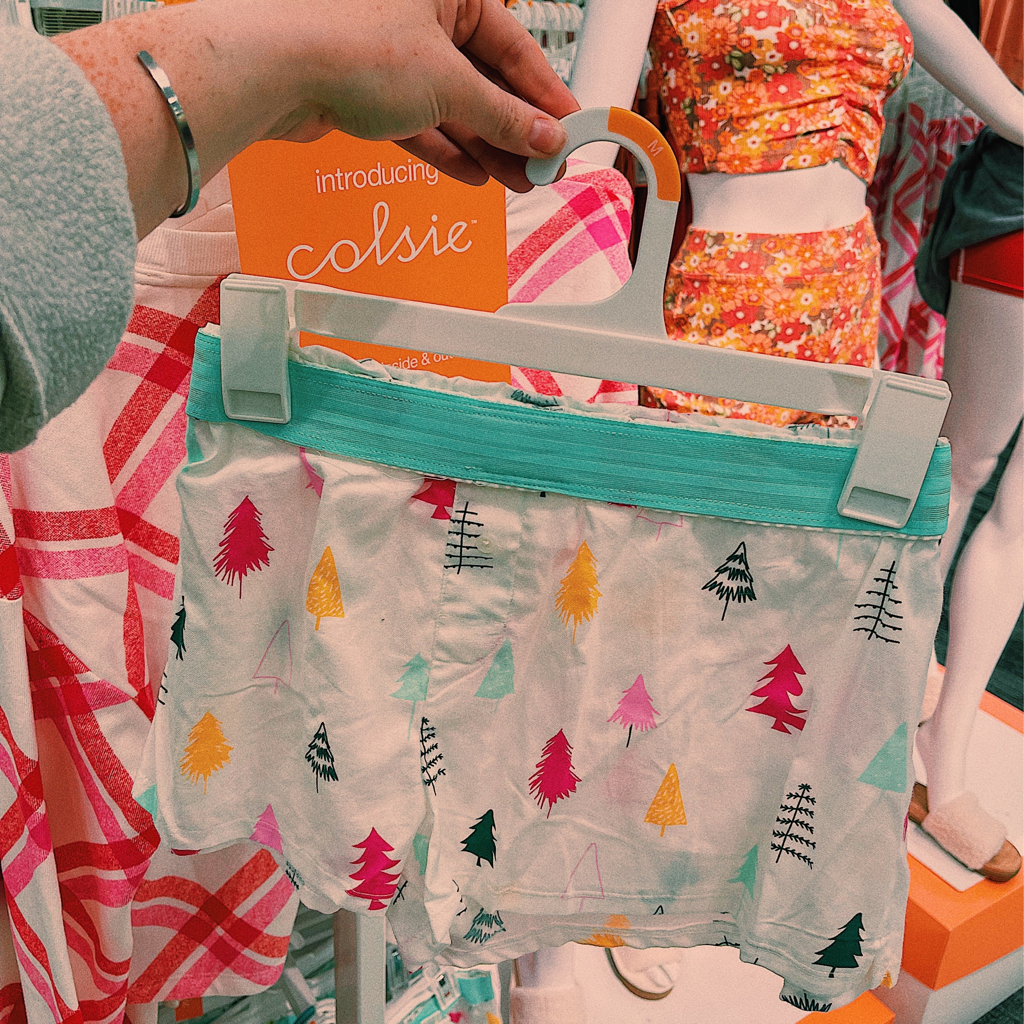 Christmas Trees + Boxer Shorts?! Yes please 🙌🏼😍 Y’all know how much I love basicllah anything that Colsie comes out with, but a CHRISTMAS TREE PRINT?! I can’t even 🎄🫶🏼 These shorts are SO soft! Even in winter, I have to sleep in shorts bc I get so hot when I sleep so I’m SO excited for these ✨ 

#LTKfit #LTKSeasonal #LTKHoliday