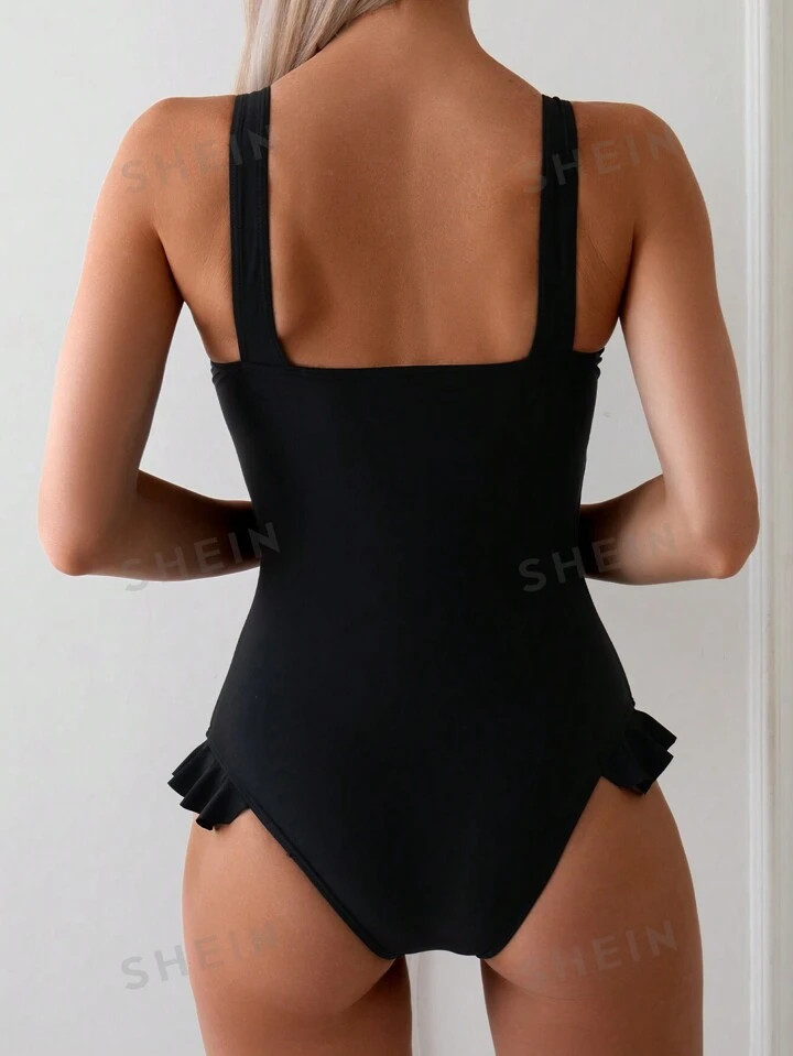 SizeUS 
        Size Guide
       4 (S)6 (M)8/10 (L)12 (XL) | SHEIN