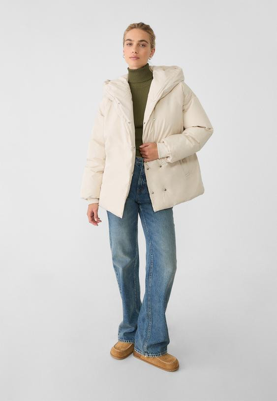 Oversize-Steppjacke mit Kapuze - Jacken für Damen | Stradivarius Deutschland | Stradivarius DE