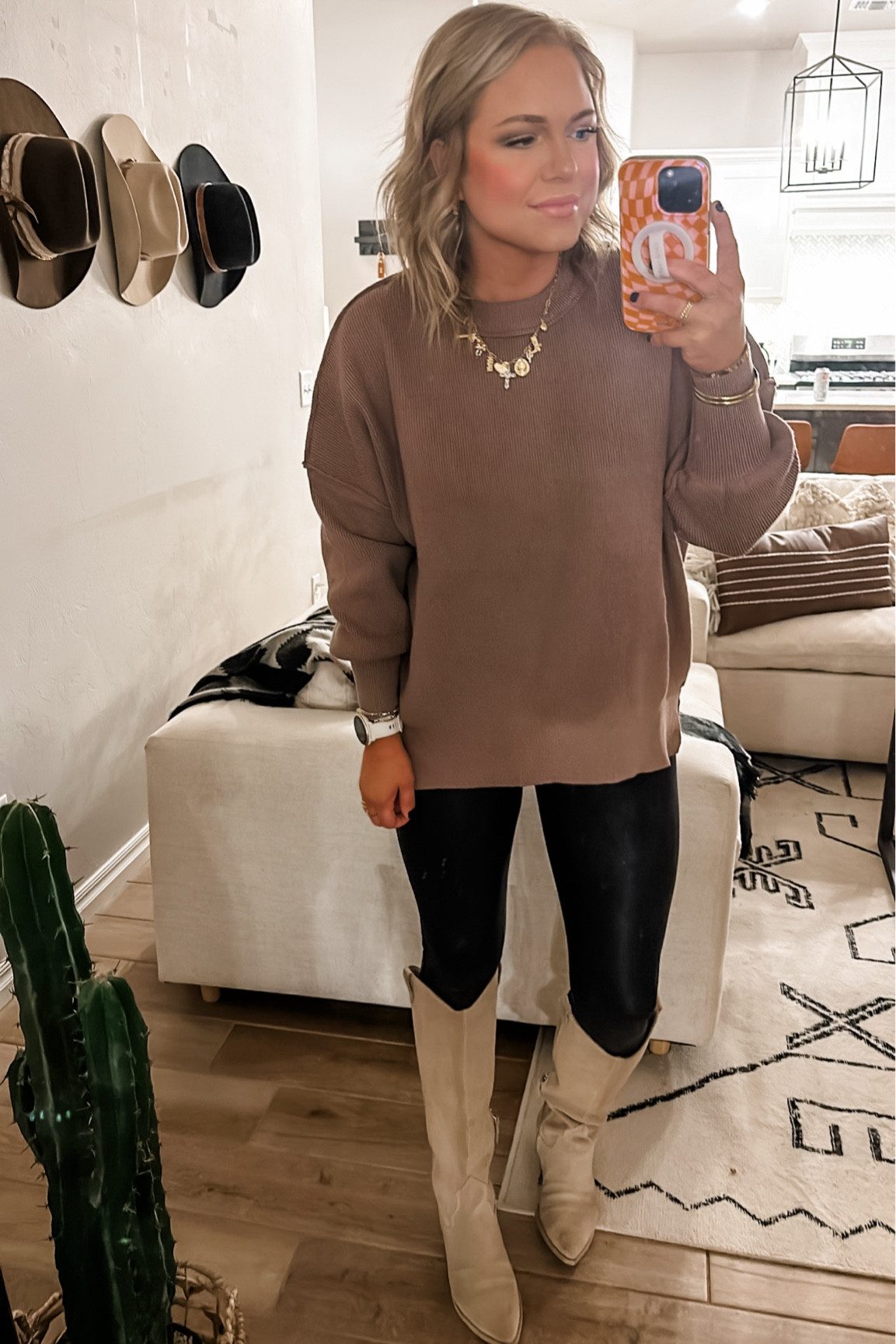 Fall outfit 

#LTKSeasonal #LTKMidsize