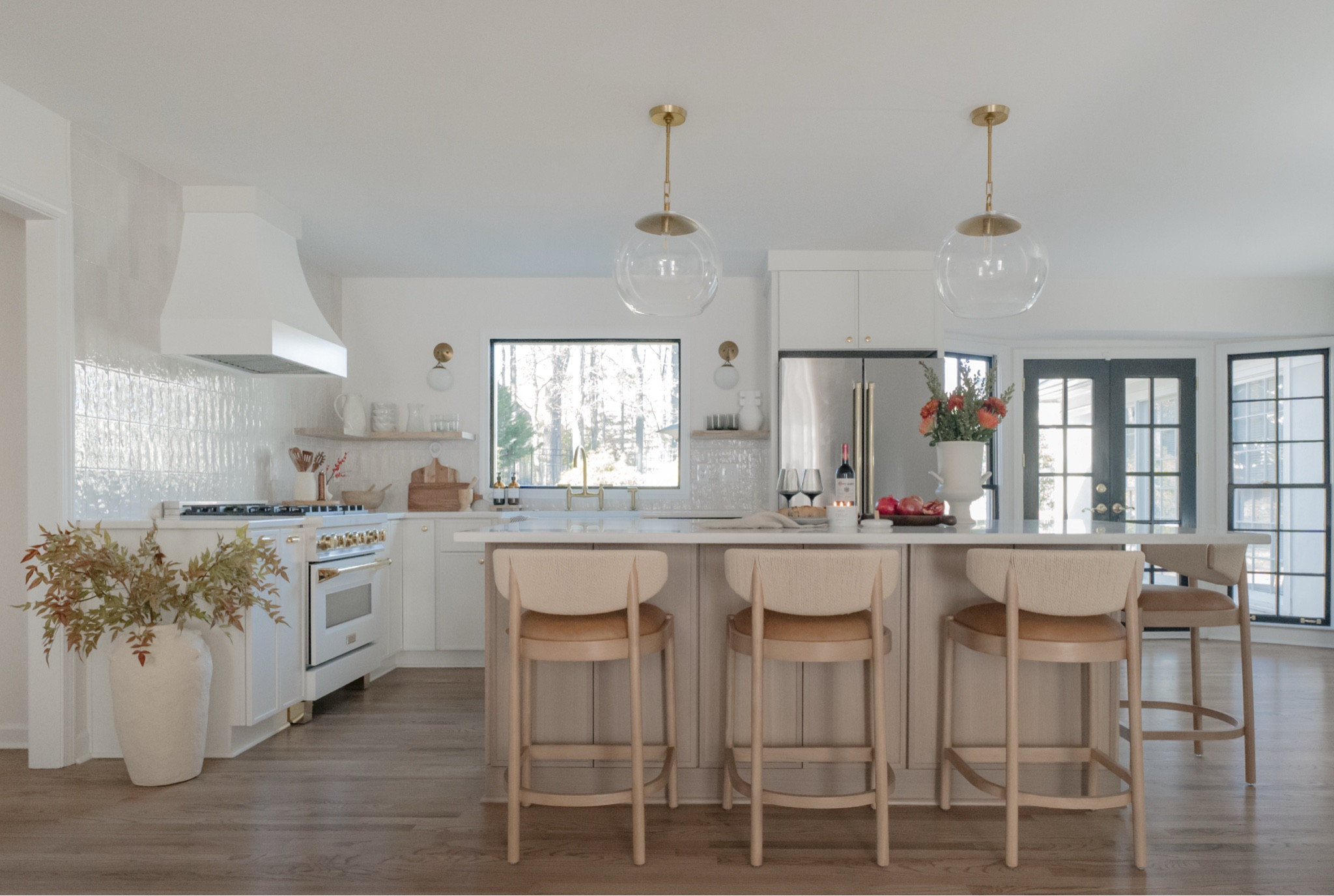 Oak and white kitchen cabinets, white appliances, neutral kitchen

#LTKHome