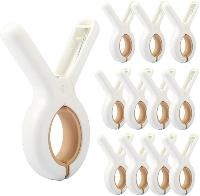 PAMISO 12 PCS Beach Towel Clip, Cloth Pins, Quilt Drying Clip, Plastic Clothespins, Strong Grip H... | Amazon (US)