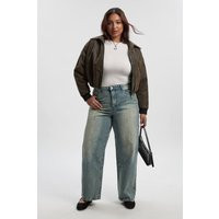 boohoo Women's Plus Basics High Waisted Boyfriend Jeans in Ice Blue | Size: 20 | Denim | boohoo (US & Canada)