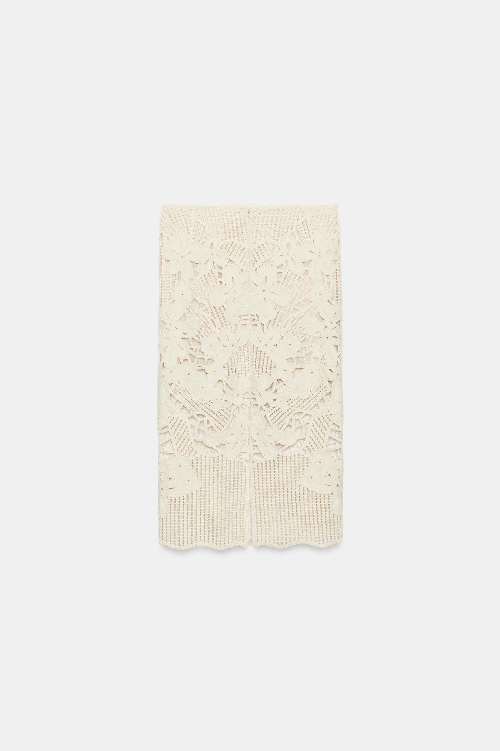 ZARA WOMAN COLLECTIONMid-rise skirt made from a cotton blend yarn. Tonal interior lining. Straigh... | Zara US