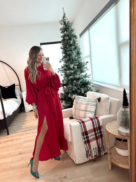 In a size small in red dress holiday dress 
Christmas code: thankdandy 