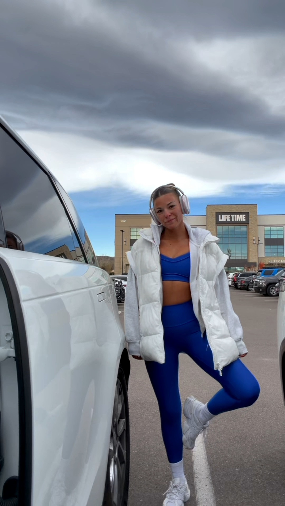 My favorite fitness sets I’ve been wearing on repeat 

Factor code: 50emerson 

I wean an xs at Abercrombie
I wear a 4 at lululemon 
Size up to medium in pullovers and jackets 

Fitness
Activewear
Gym
Workout
Hiking
Sneakers
Puffer vest
Leggings
Sports bras

#LTKfitnessgoals #LTKStyleTip #LTKActive