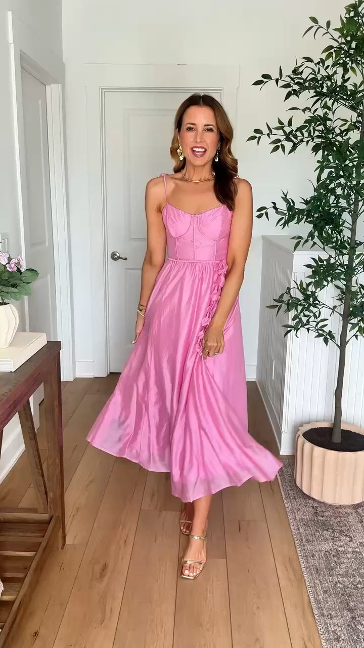 Code LISA123. Spring wedding guest. Summer wedding guest. Wearing XS. Party dresses. Cocktail dresses. Pleated dresses. Floral dresses. Baby shower dress. Wedding shower dress. Dinner dresses. Date night outfits. 


#LTKTravel #LTKWedding #LTKootd