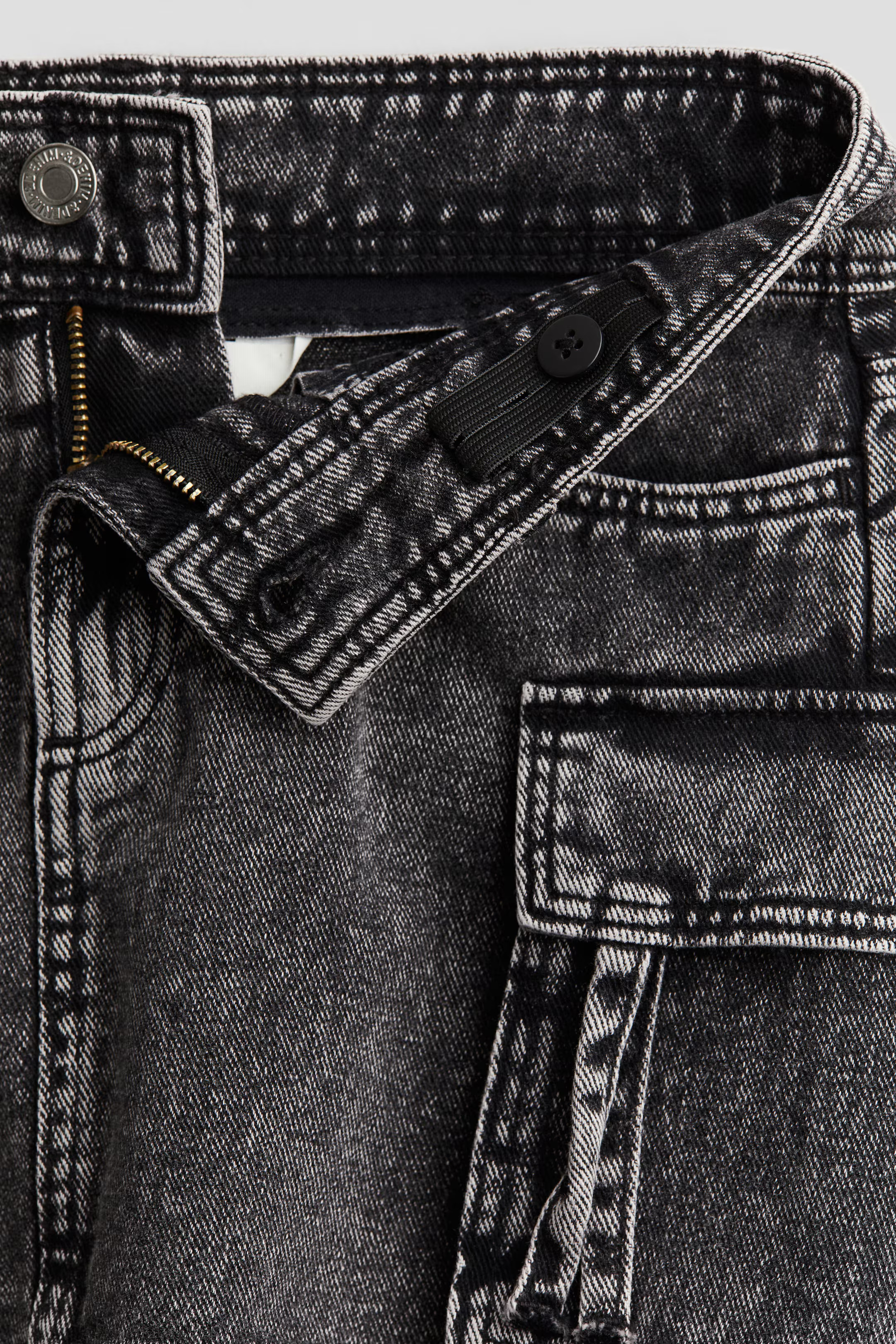 Cargo-style twill skirt | H&M (US + CA)