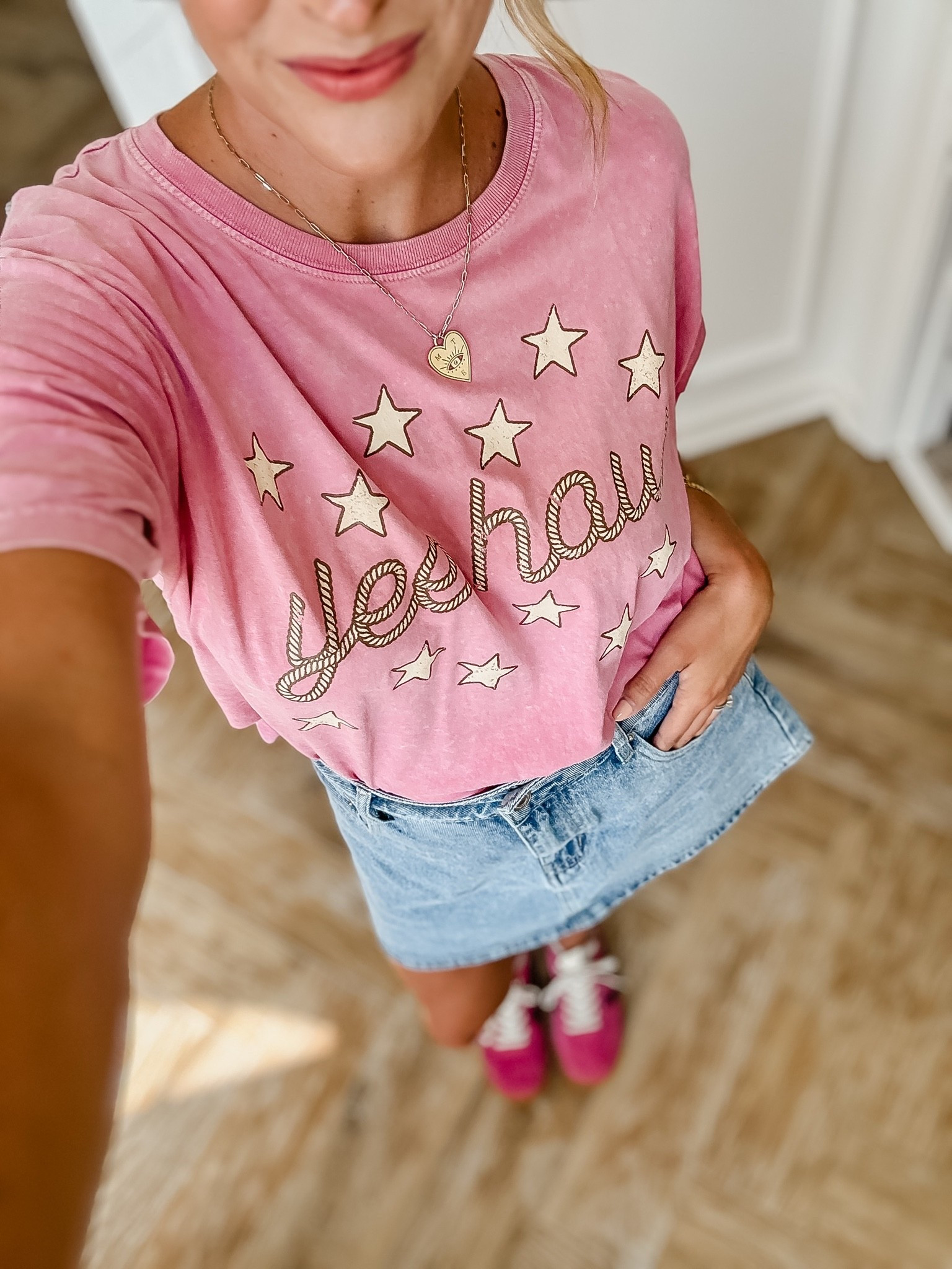 Today’s WFH OOTD!! 🙌🤠

#LTKootd #LTKdayinmylife #LTKmomlife