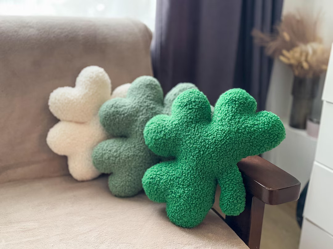 Green Shamrock Pillow - Saint Patrick's Day Decor | 3 Leaf Clover Cusion | Irish Throw Pillow | G... | Etsy (US)