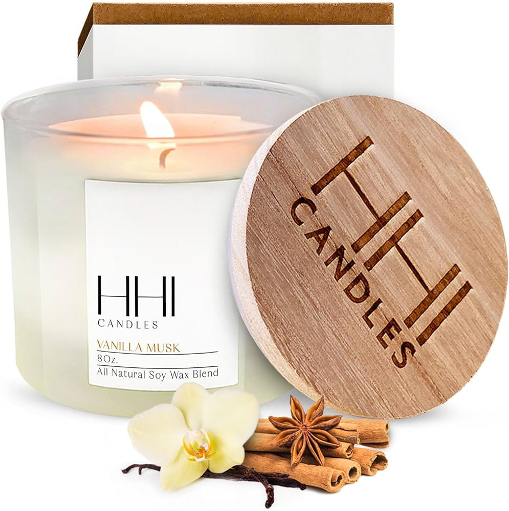 Vanilla Candle | Vanilla Musk Scented Soy Candle | A Blend of Vanilla, Cinnamon, Amber & Hint of ... | Amazon (US)