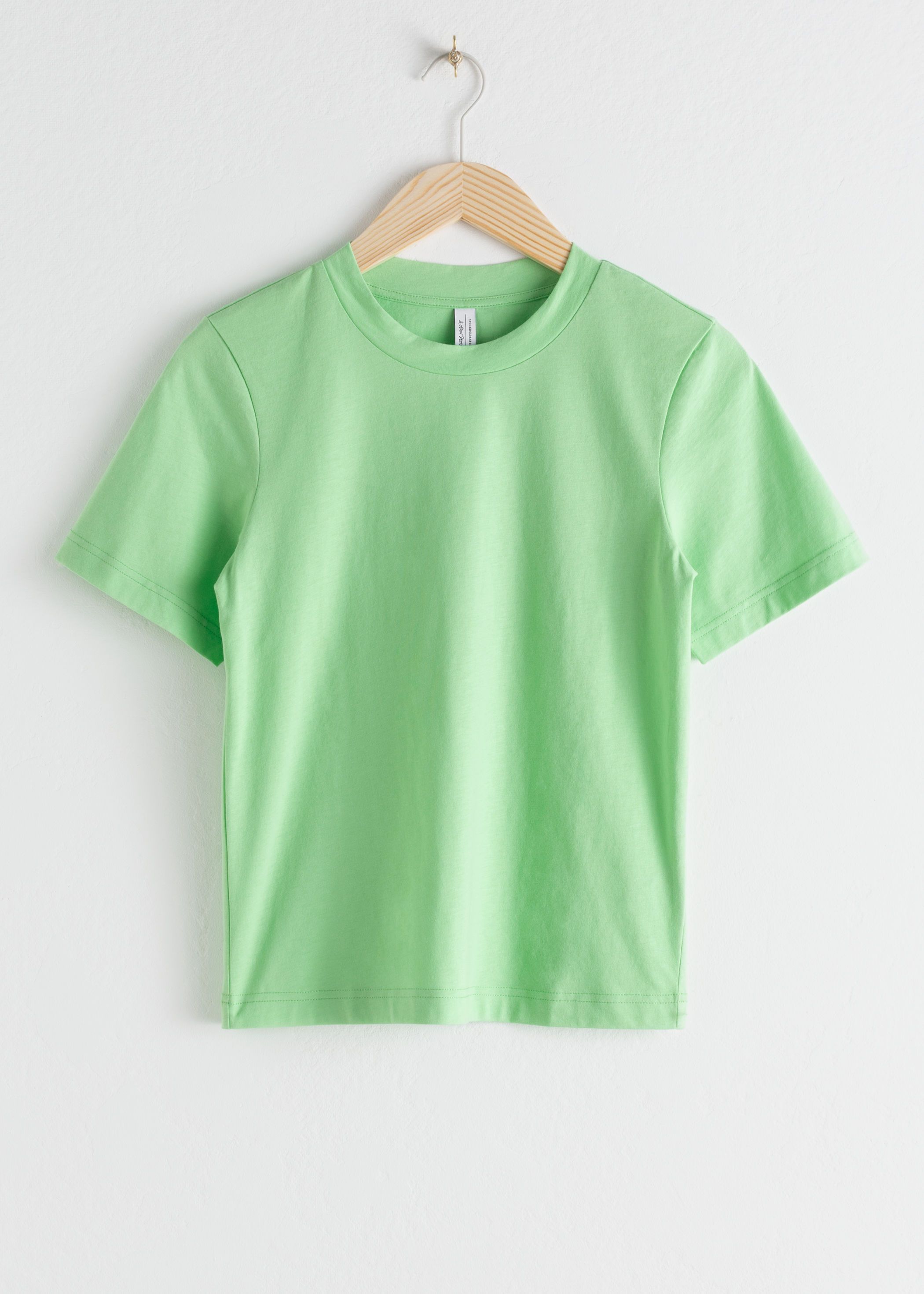 Basic Straight Fit T-Shirt | & Other Stories (EU + UK)