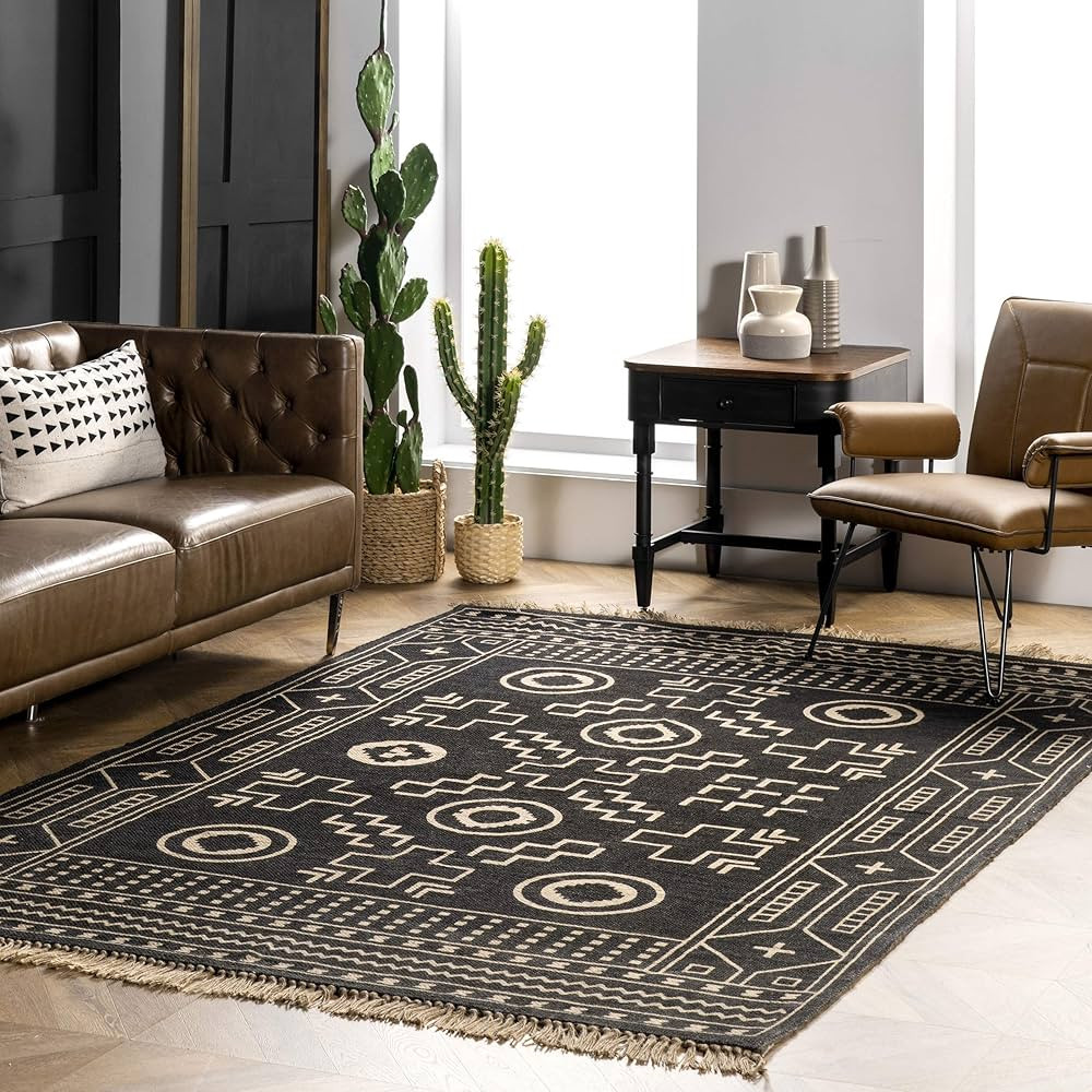 nuLOOM Gretel Tribal Motif Jute Tassel Area Rug, 5' x 8', Black | Amazon (US)