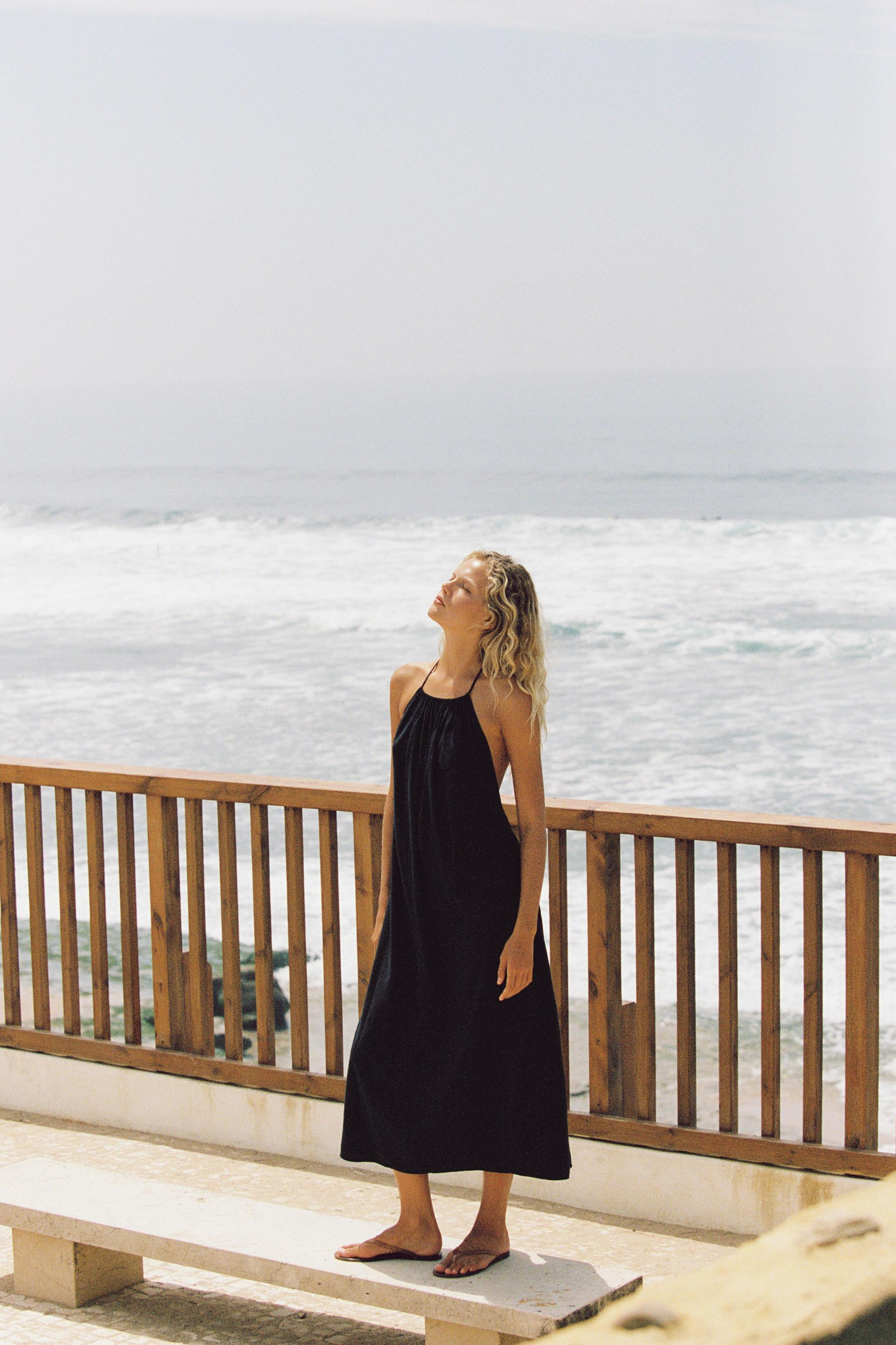 FLOWING HALTER DRESS | Zara UK