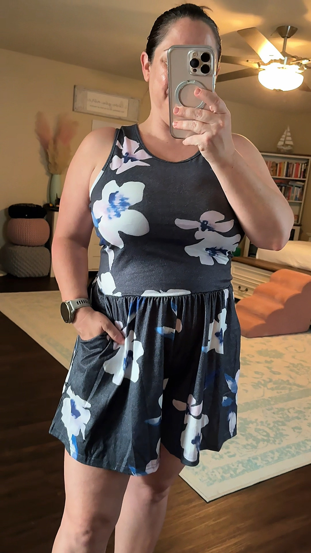 OOTD but make it comfy ✨
This Amazon romper is giving cute + effortless and these fuzzy slippers? Yeah… they understood the assignment because I refused to take them off all day 😂🤍 Cozy girl era in full effect.

#amazonfashion #romperstyle #comfystyle #ootd #amazonfinds

#LTKootd #LTKPetite #LTKMidsize