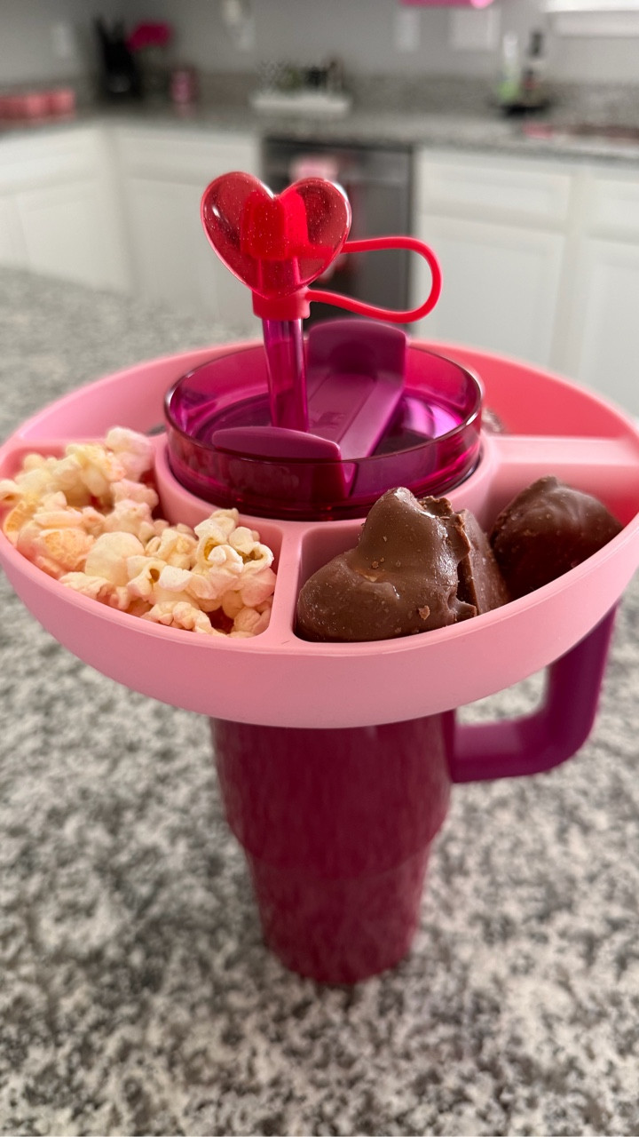 Valentine’s Day Stanley restock🩷🍓✨ #asmr #valentinesday #restockasmr #pinkaesthetic #satisfying 

@trufru @stanley_brand @lesserevilsnacks @hersheys @dietcoke @sourpatchkids