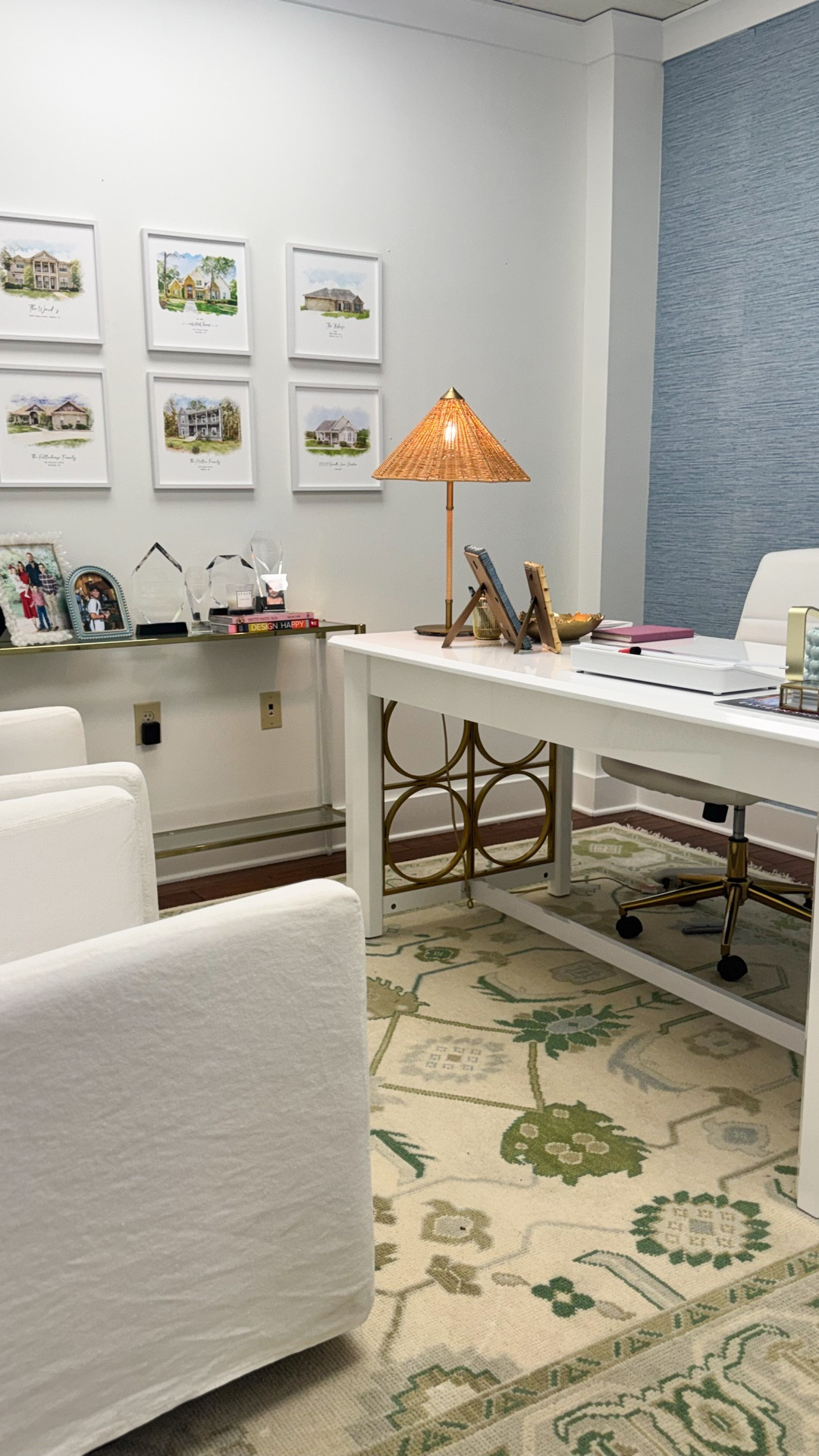 Office days in downtown Fairhope 🤍
I’m obsessed with how cozy and bright this space feels — the furniture, the energy, all of it!
This is where the real estate magic happens✨🏡 

#LTKstorytime #LTKmomlife #LTKHome

#LTKdayinmylife #LTKHome #LTKmomlife