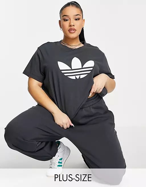 adidas Originals 'Hit The Barre' Plus roll sleeve t-shirt with trefoil in black | ASOS (Global)