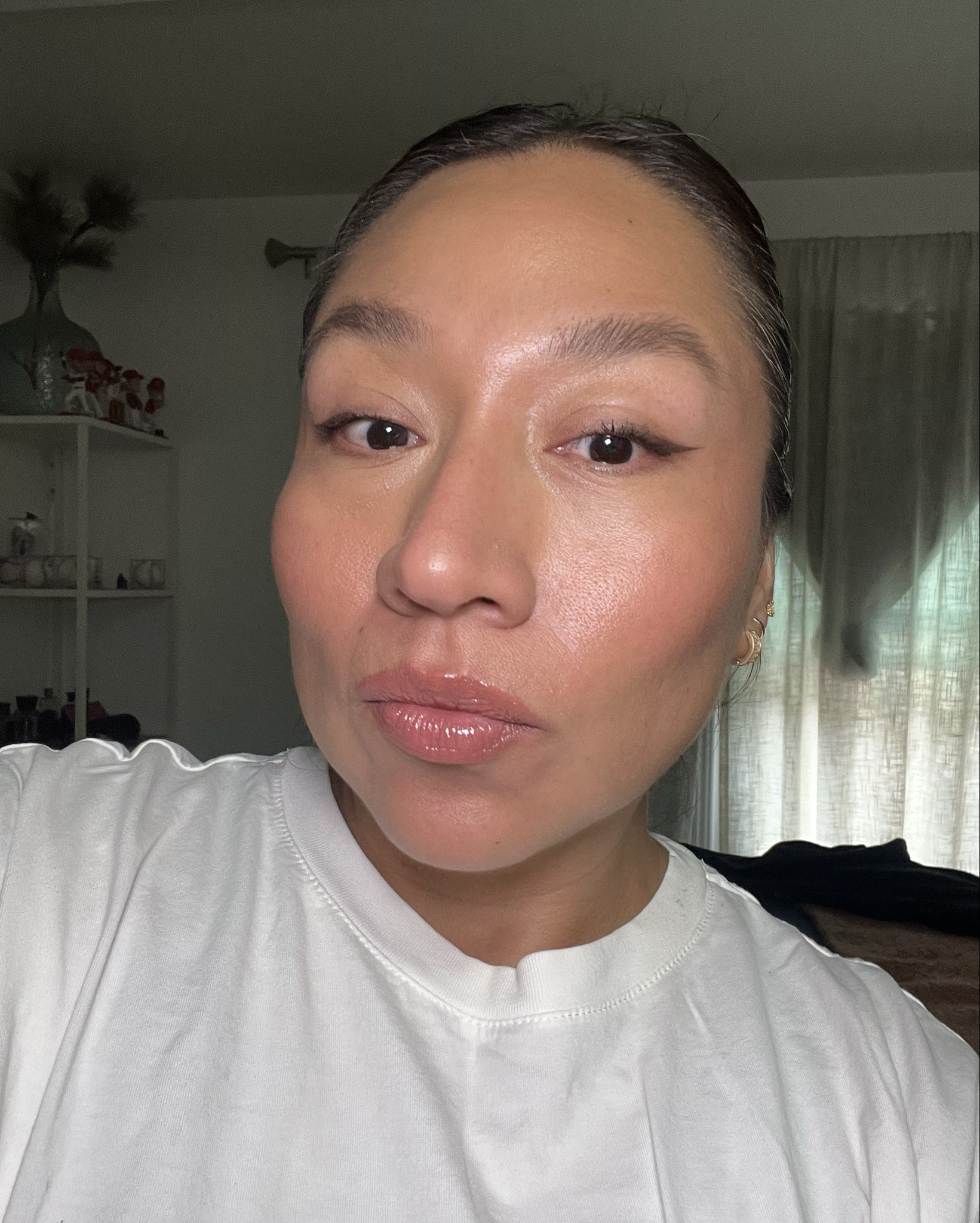 New Makeup 

#LTKBeauty #LTKSaleAlert