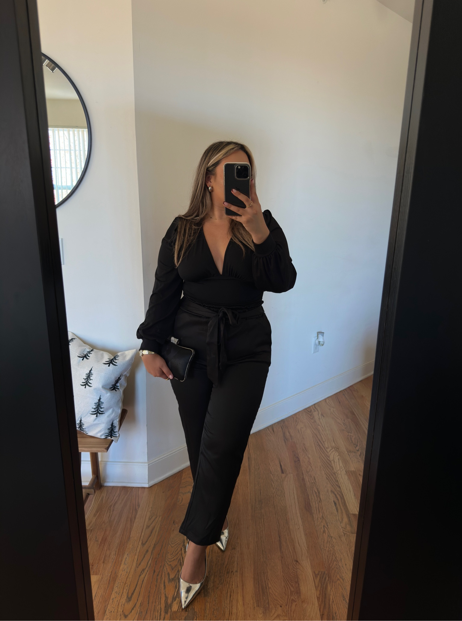 Simple, comfortable & afforable Holiday Inspo🖤✨ sizing below: 

Bodysuit size M (has come compression which I love) 
Pants size L (very forgiving and comfortable!) 
Heels size 8 (normally a 7.5 but no half size available.)


#holidayinspo #holidayparty #christmaspartyoutfit #outfitinspo #outfitideas #styleinspo #styleideas

#LTKSeasonal #LTKstyletip #LTKHoliday