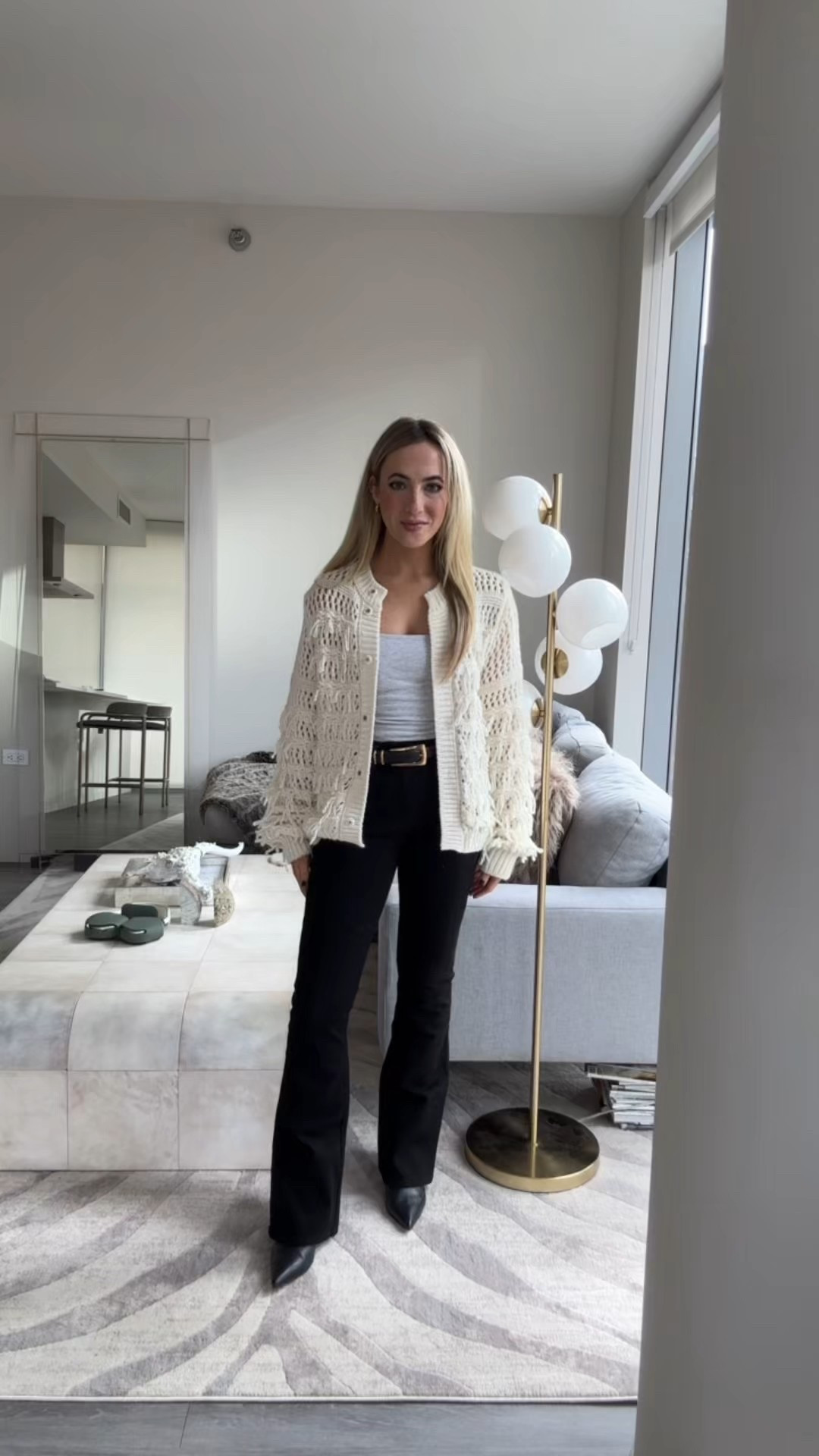Chicago Daily Outfit * these jeans are on sale for Abercrombie denim sale + additional 15% off with code DENIMAF


ootd style fashion, women’s outfit, winter outfit, cardigan and jeans look, bootcut jeans, black jeans, black boots, Madewell belt, Abercrombie code 

#LTKgrwm #LTKootd #LTKSaleAlert