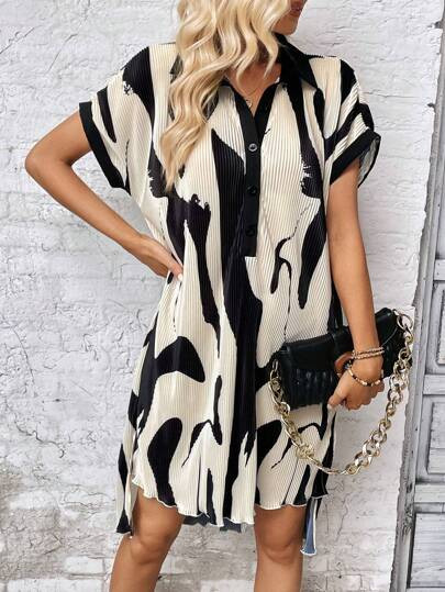 SHEIN LUNE Graphic Print Batwing Sleeve Dress | SHEIN