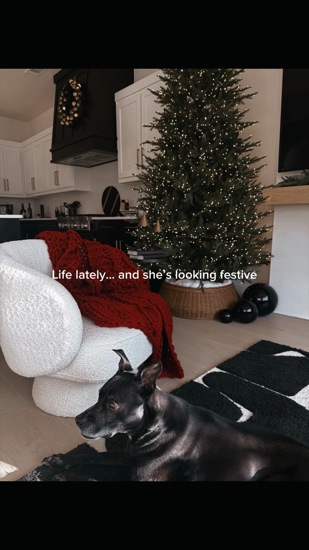 Follow along for more modern cozy holiday inspo! 

#LTKHome #LTKSeasonal #LTKHoliday