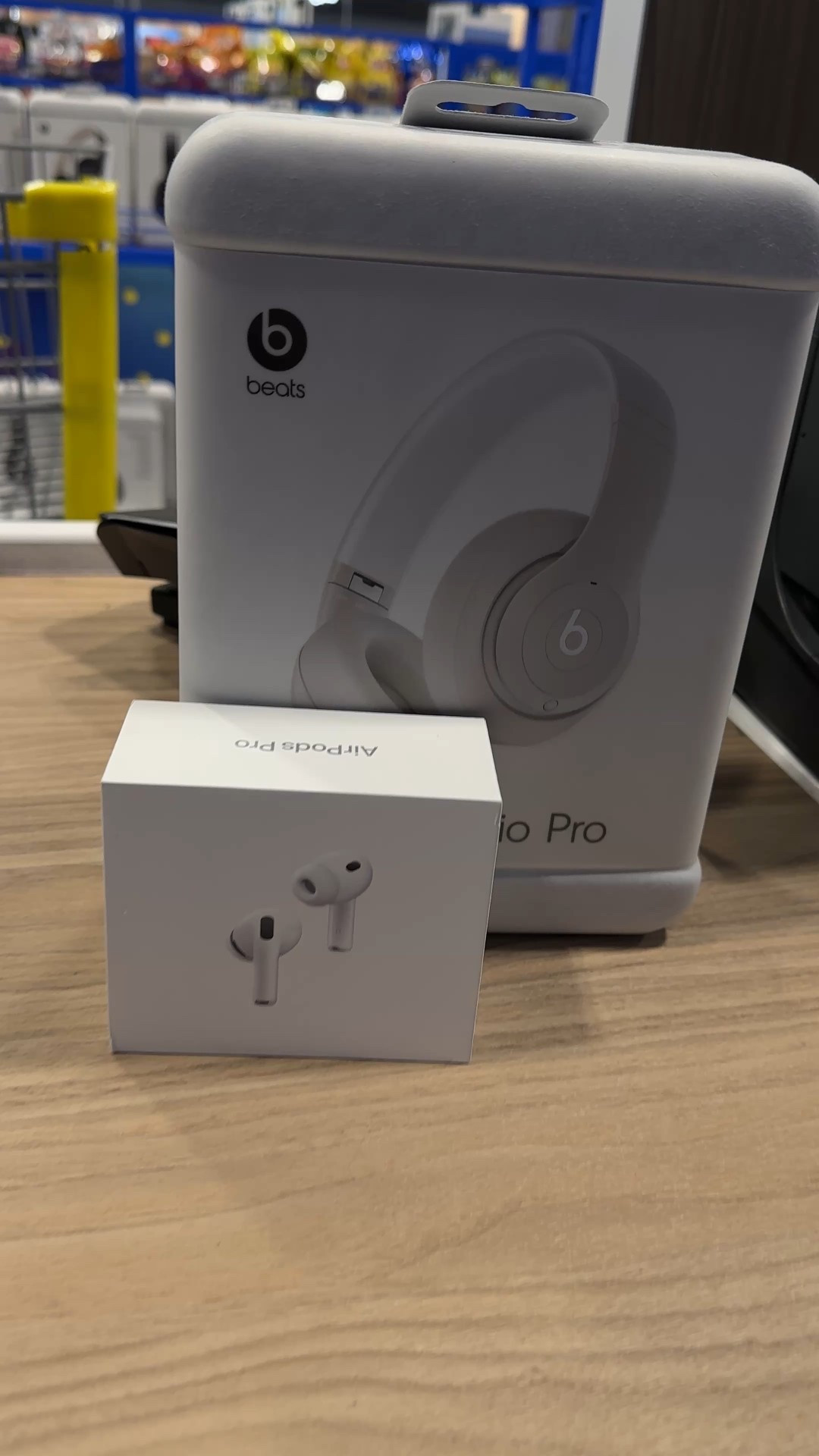 Airpods 4 on Sell $84.99
#bestbuycreator #holdiay #gift #bestbuyaffilate 

#LTKGiftGuide #LTKHoliday