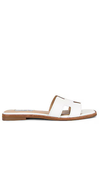 Steve Madden Hadyn Sandal in White. - size 8.5 | Revolve Clothing (Global)