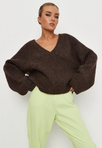 Missguided - Chocolate Soft Touch V Neck Stitch Detail Knit Jumper | Missguided (UK & IE)