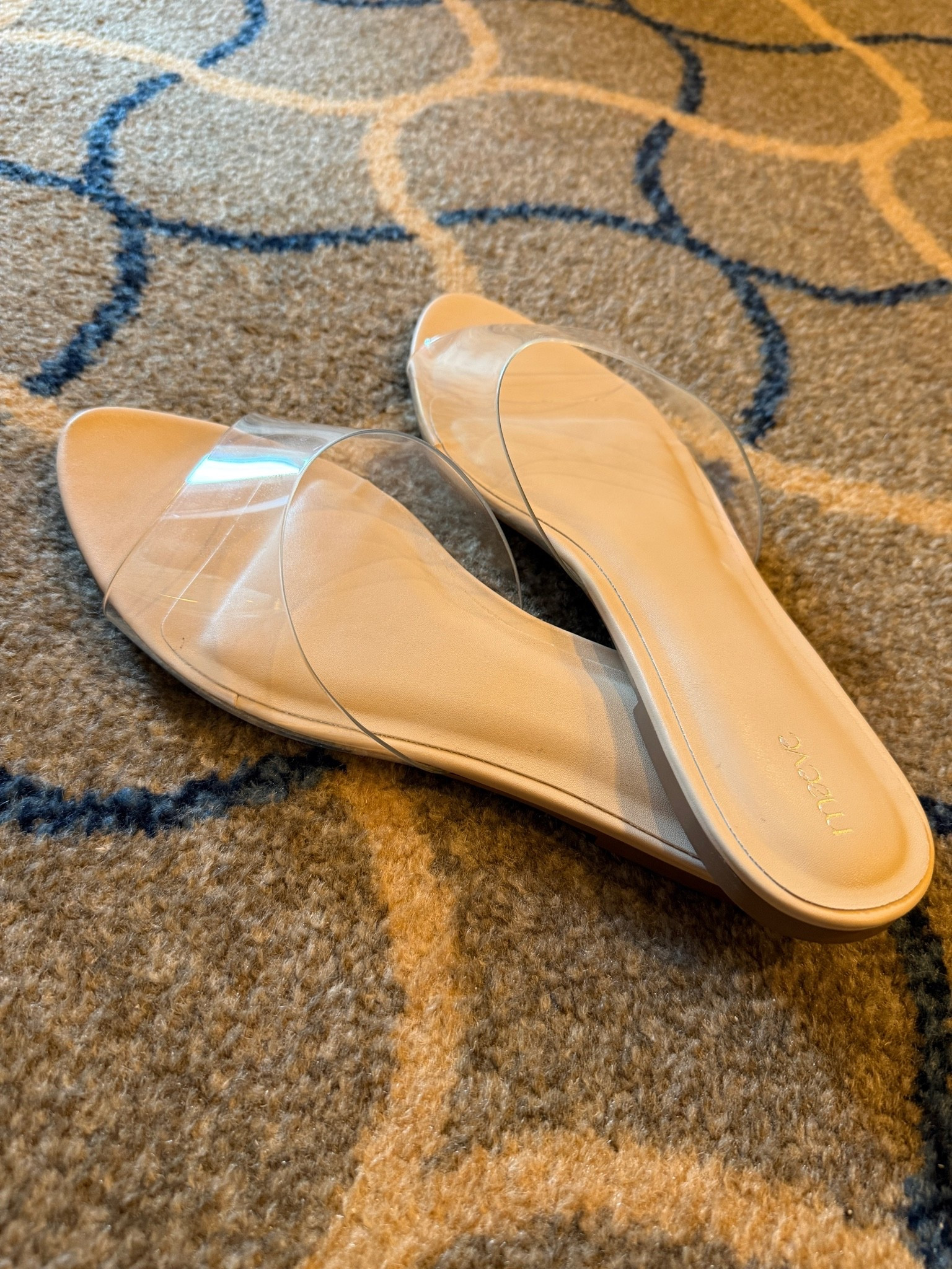 My MOST worn shoes this summer.. I took them on 2 big trips and wore them with my fancy dresses, I wear them with shirts, pants, everything!

#LTKootd #LTKOver40 #LTKgrwm