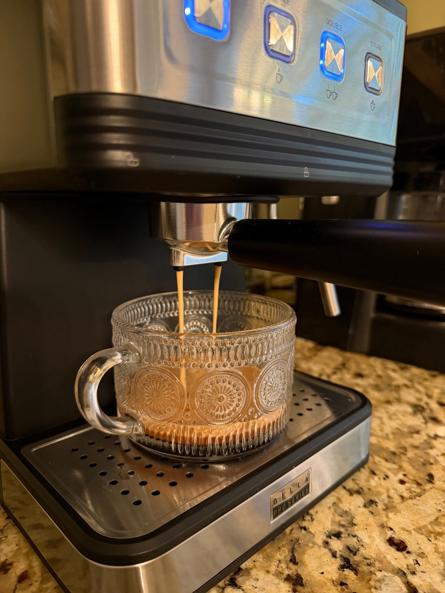 Making my morning latte at home with my Bella Pro 20 bar espresso machine. Also using the most gorgeous glass mug! 

Shop my LTK links! 

#LTKFindsUnder100 #LTKHome
